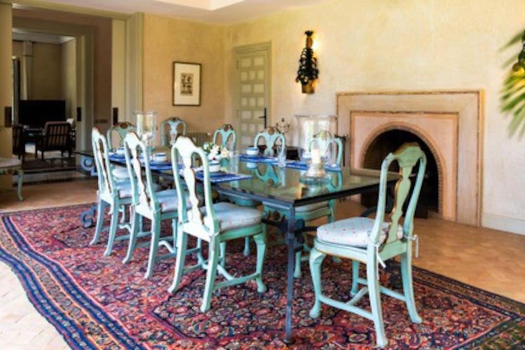 dining