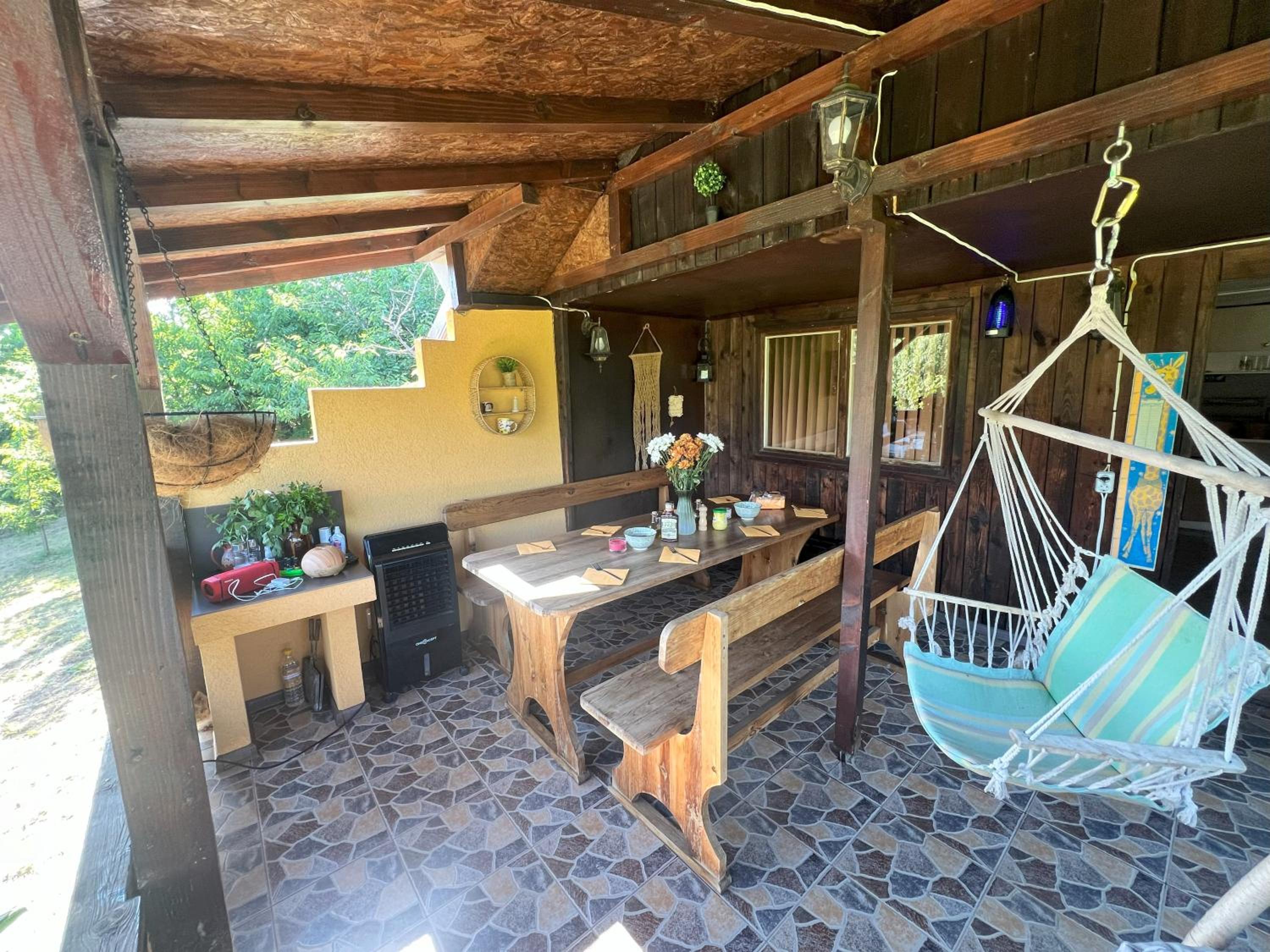 Cozy Quiet Retreat 70km from Sofia