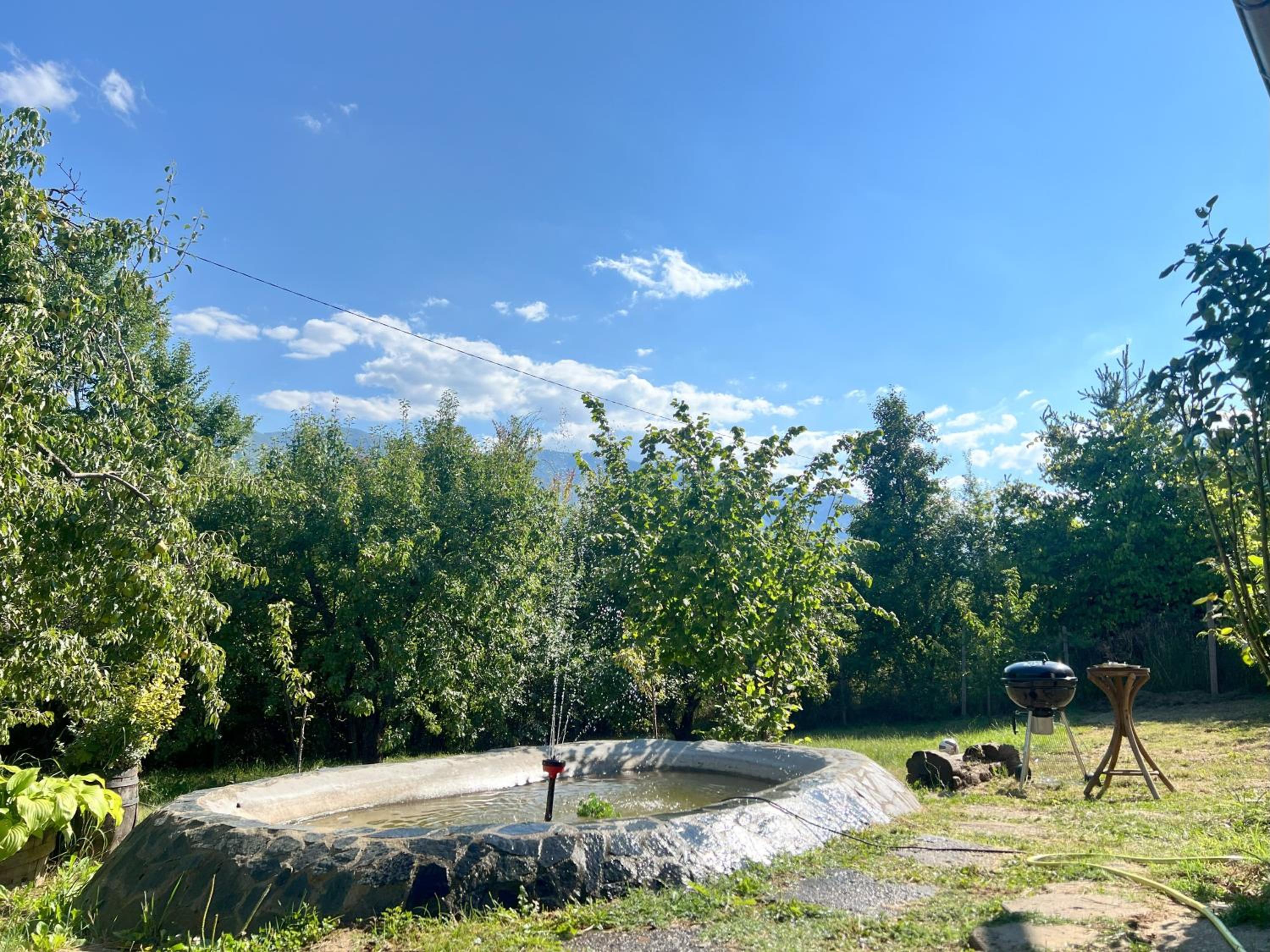 Cozy Quiet Retreat 70km from Sofia