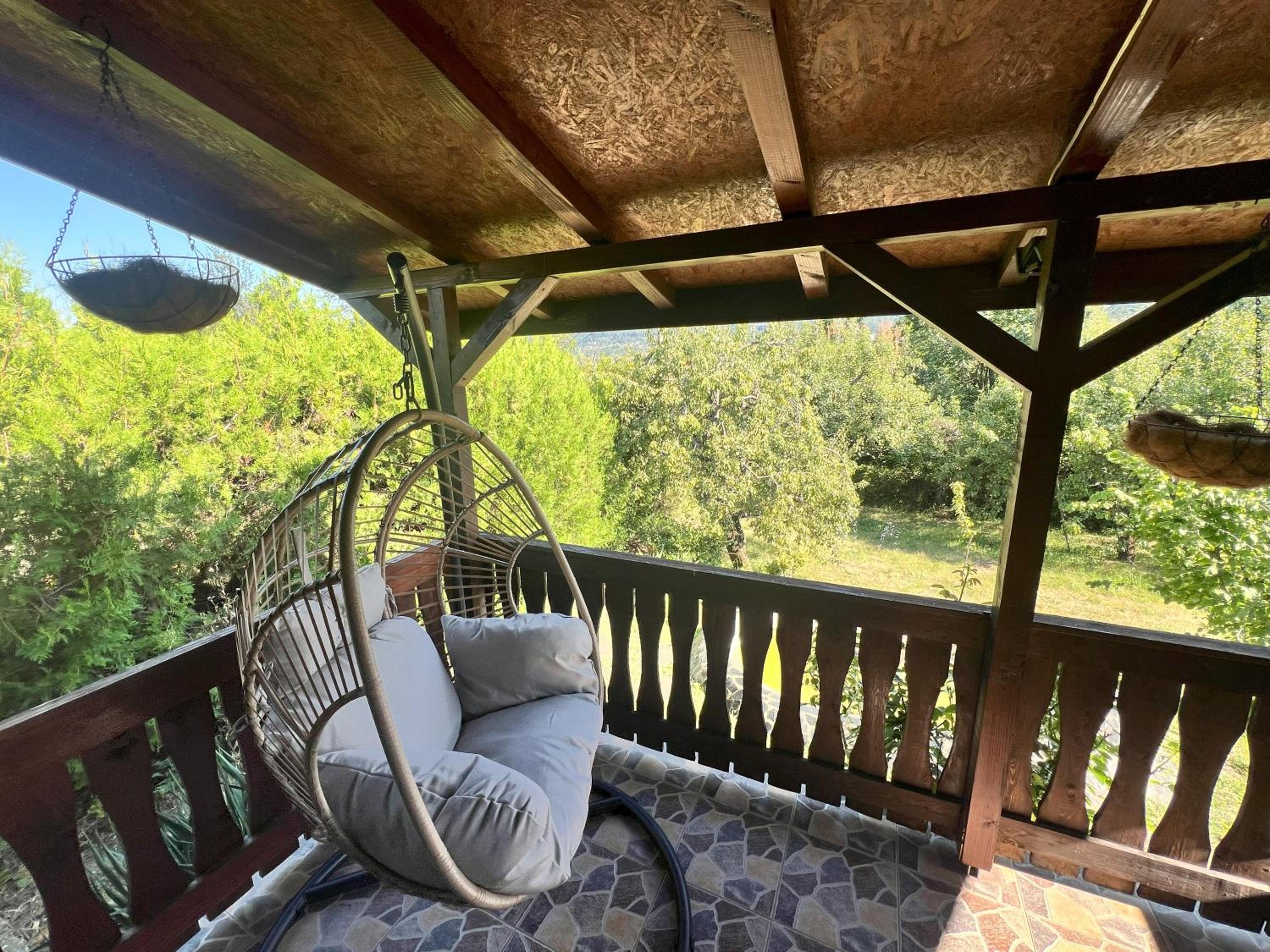 Cozy Quiet Retreat 70km from Sofia