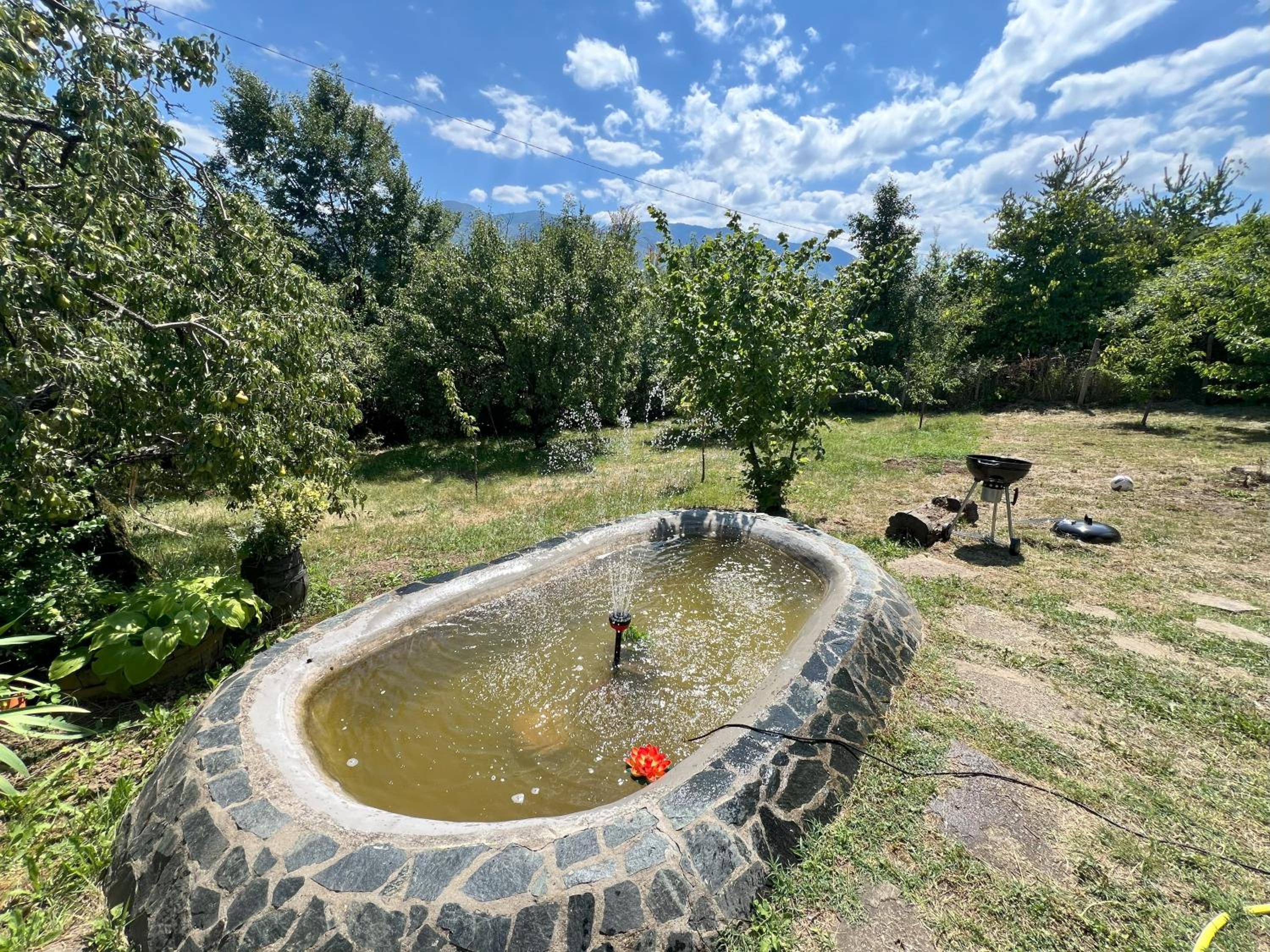Cozy Quiet Retreat 70km from Sofia