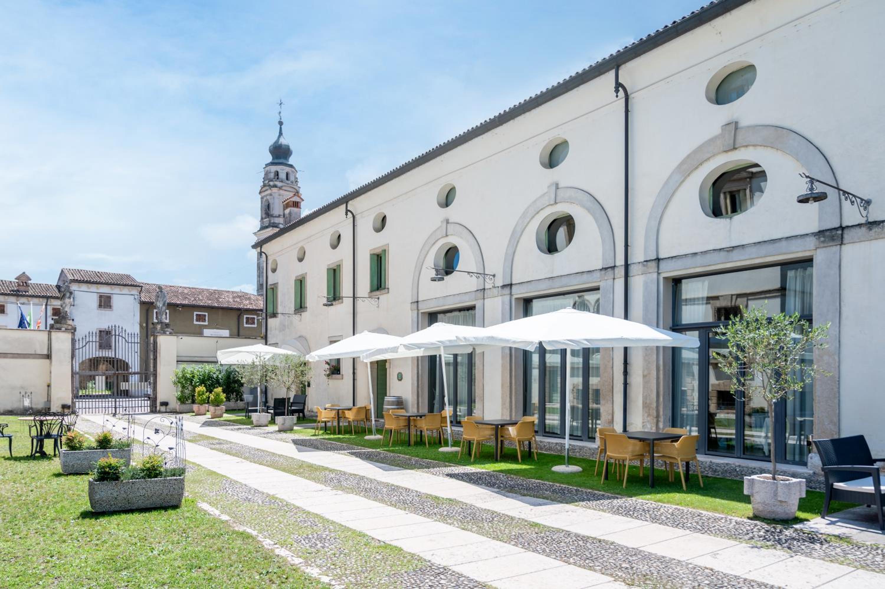Residenza Villa Vecelli Cavriani view 4