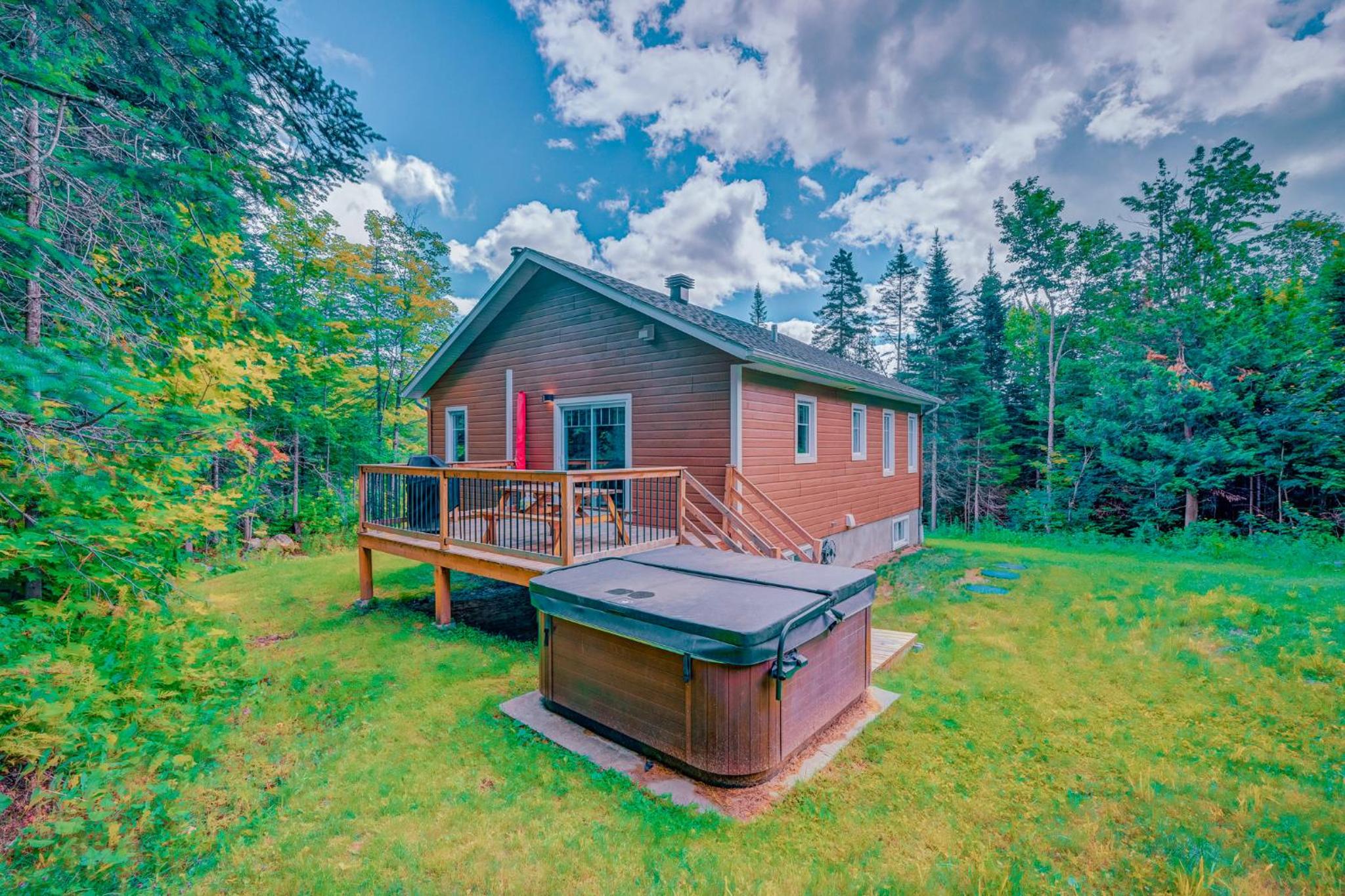 Private Hot tub 15min from Ski Montcalm Boisé
