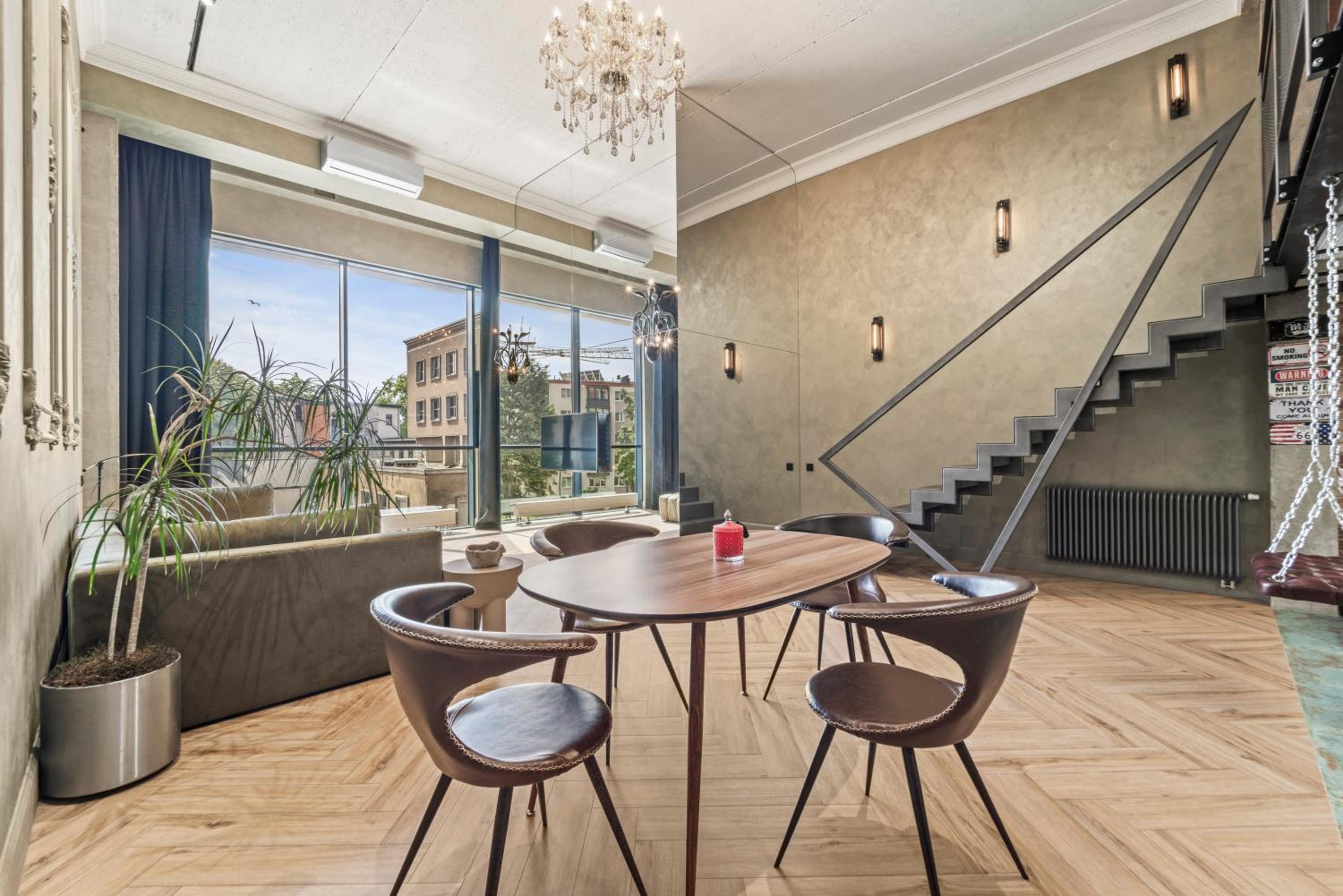 ALL - Amberstone Lux Loft view 2
