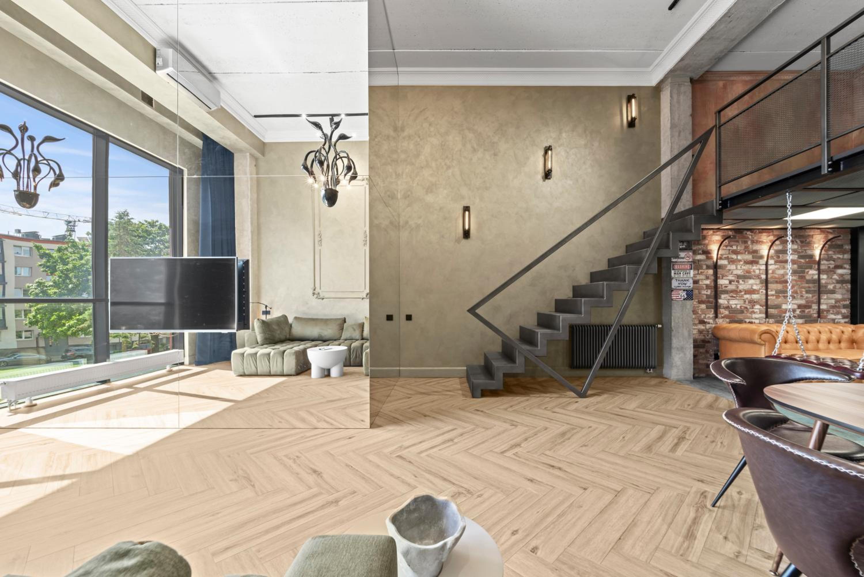 ALL - Amberstone Lux Loft view 5