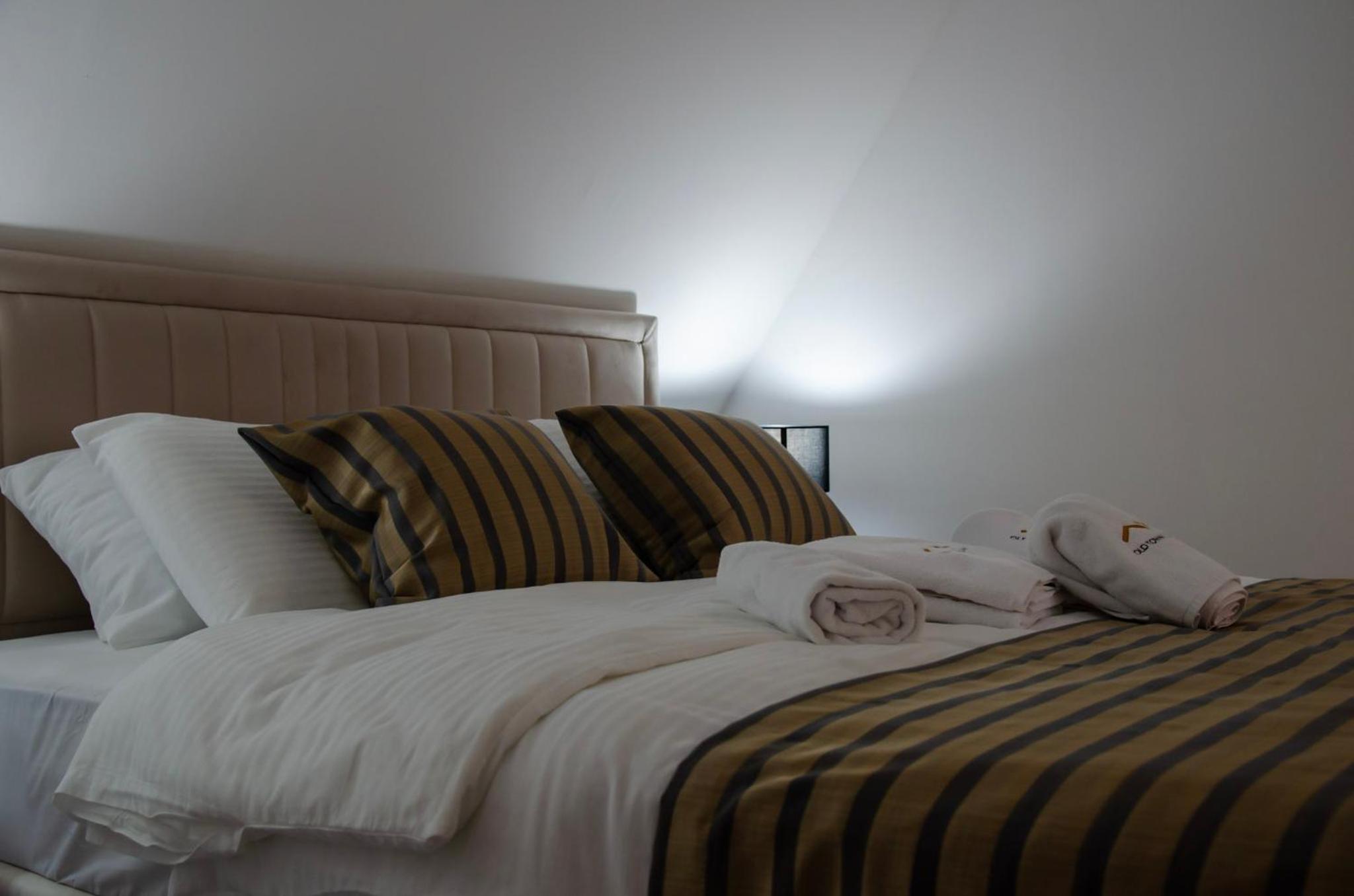 Old Town Loft Sarajevo, with Free Parking
