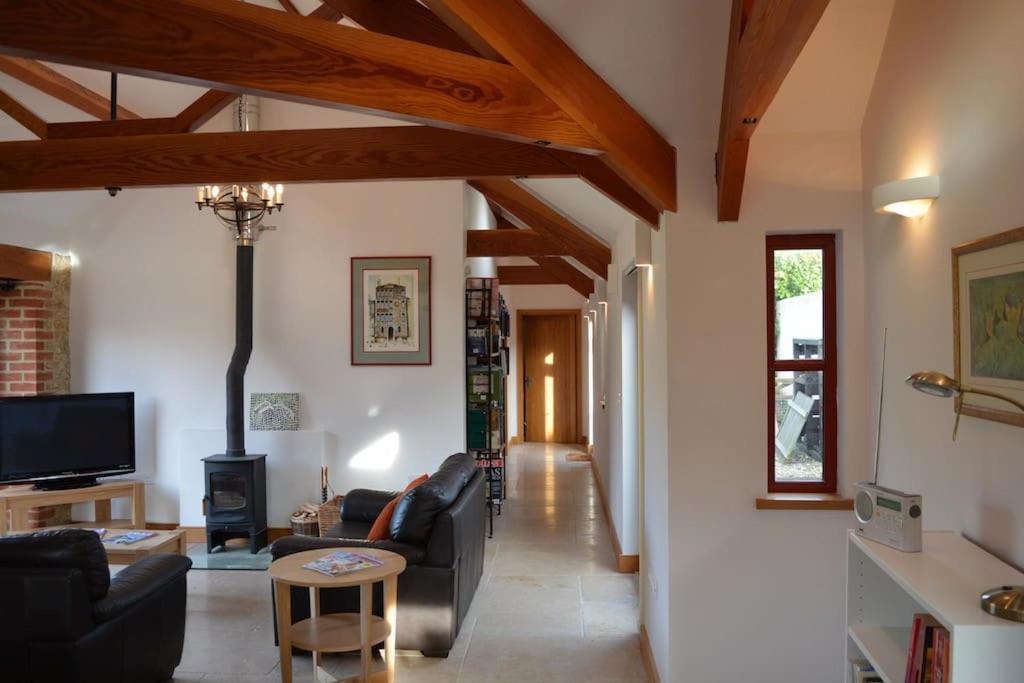 Brock Barn at Binghams Farm Barns - Bridport view 3