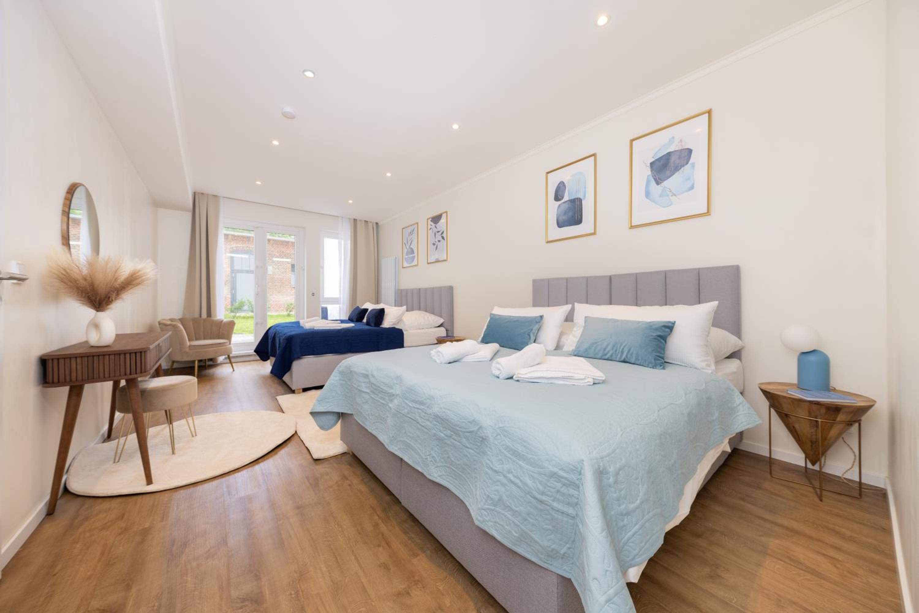 120sqm & 5-room luxury apartment with 2 bathrooms