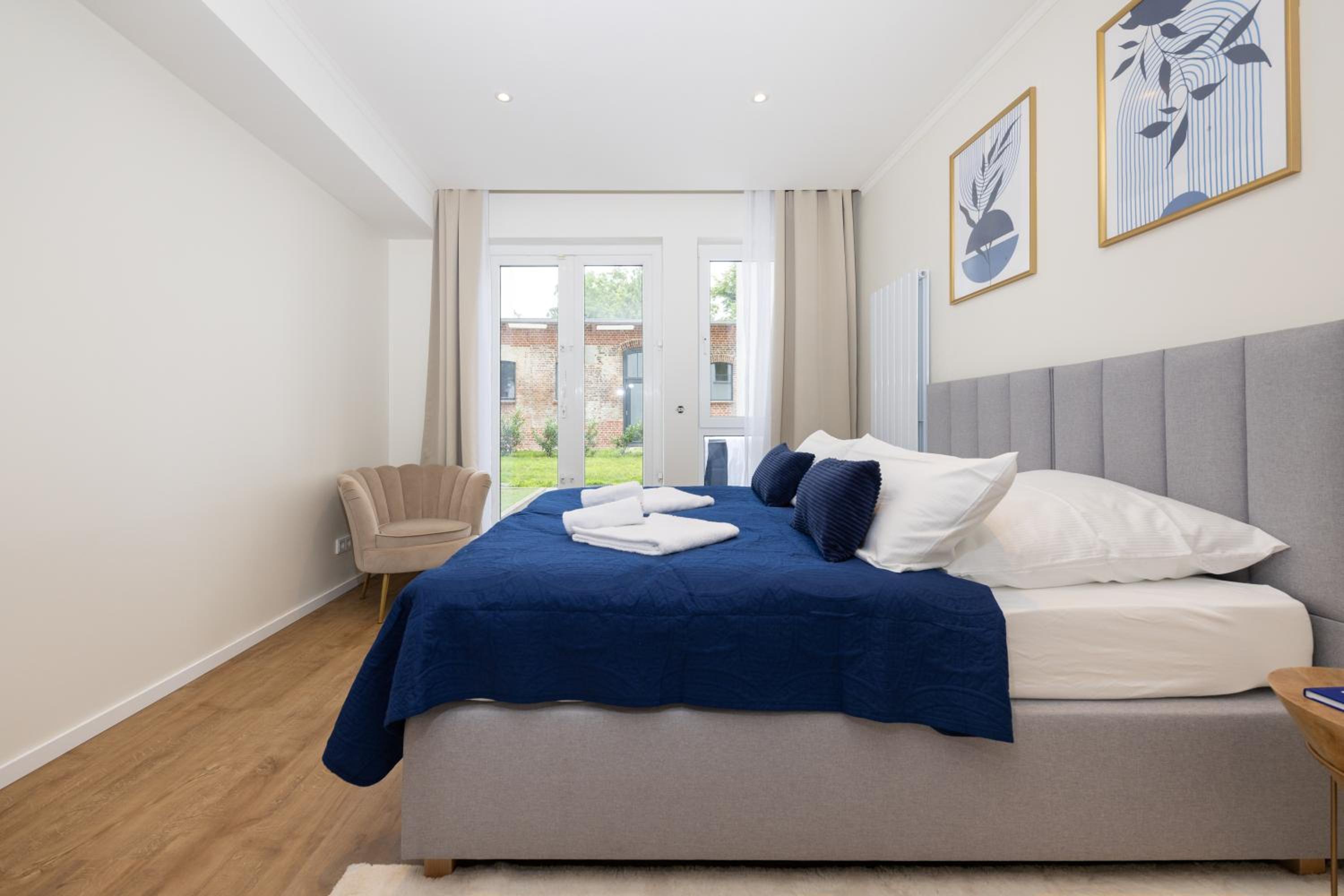 120sqm & 5-room luxury apartment with 2 bathrooms