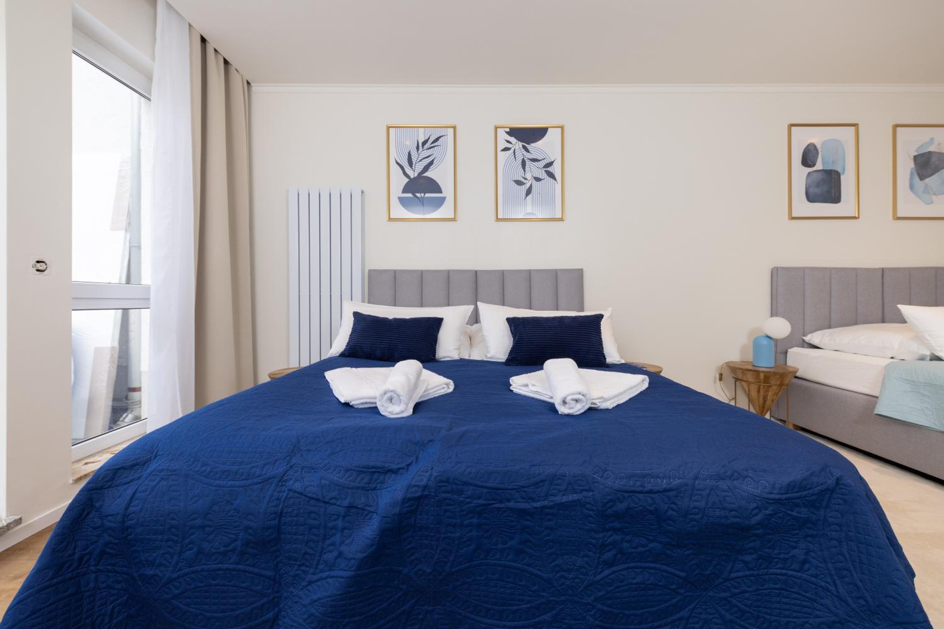 120sqm & 5-room luxury apartment with 2 bathrooms
