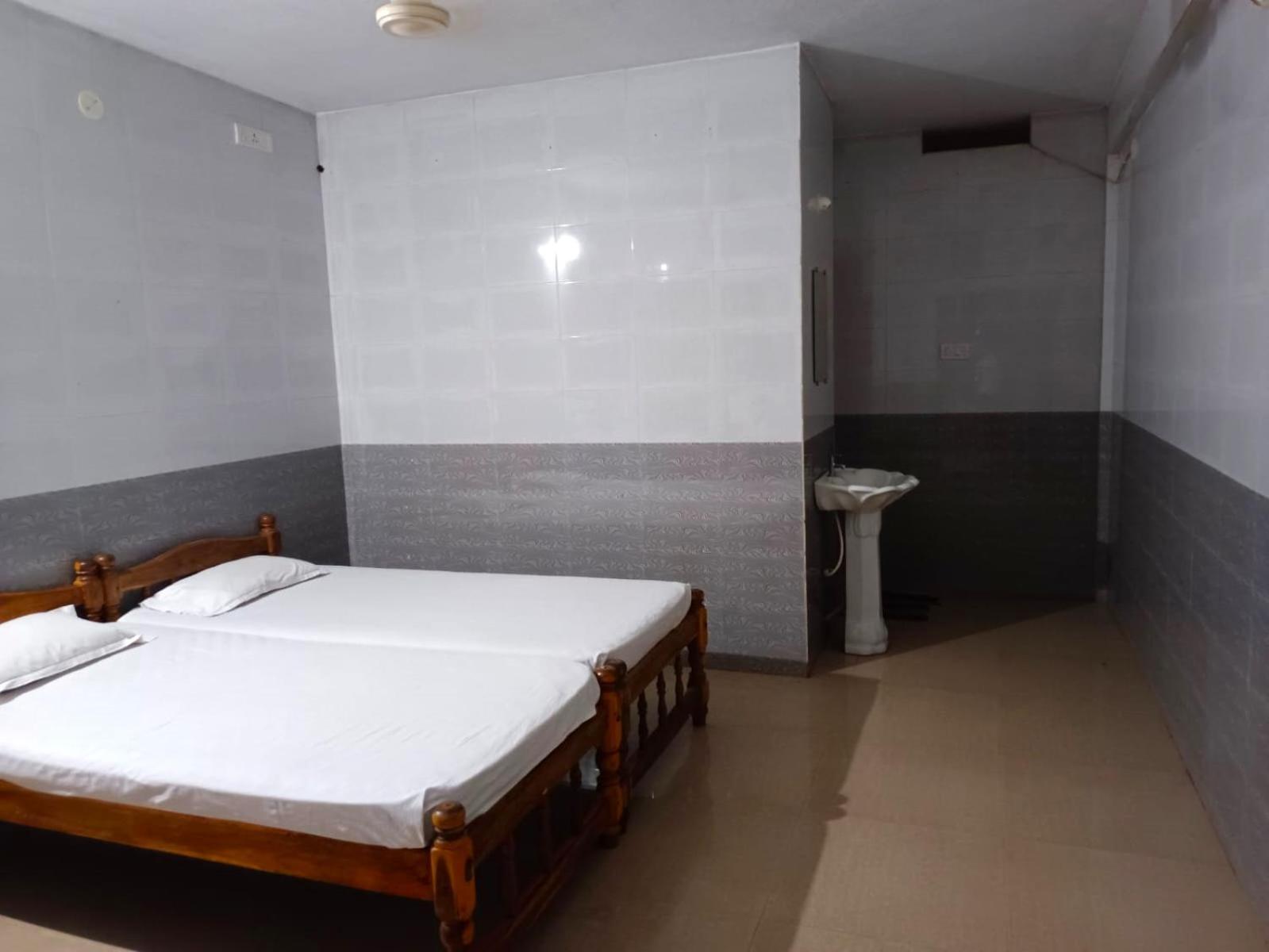 Shree Sagar Lodge view 4