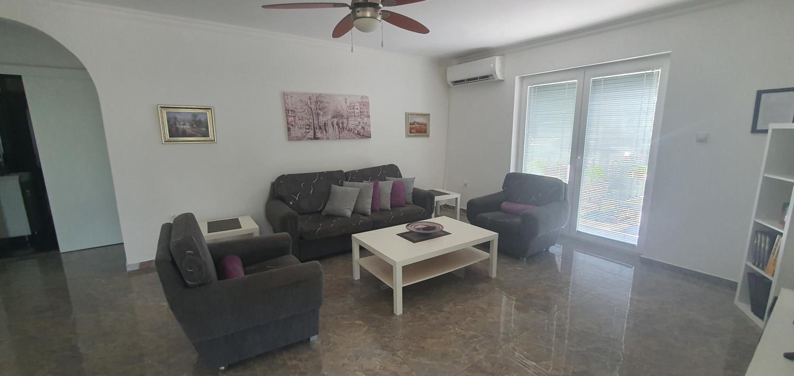 Silver Rose apartman