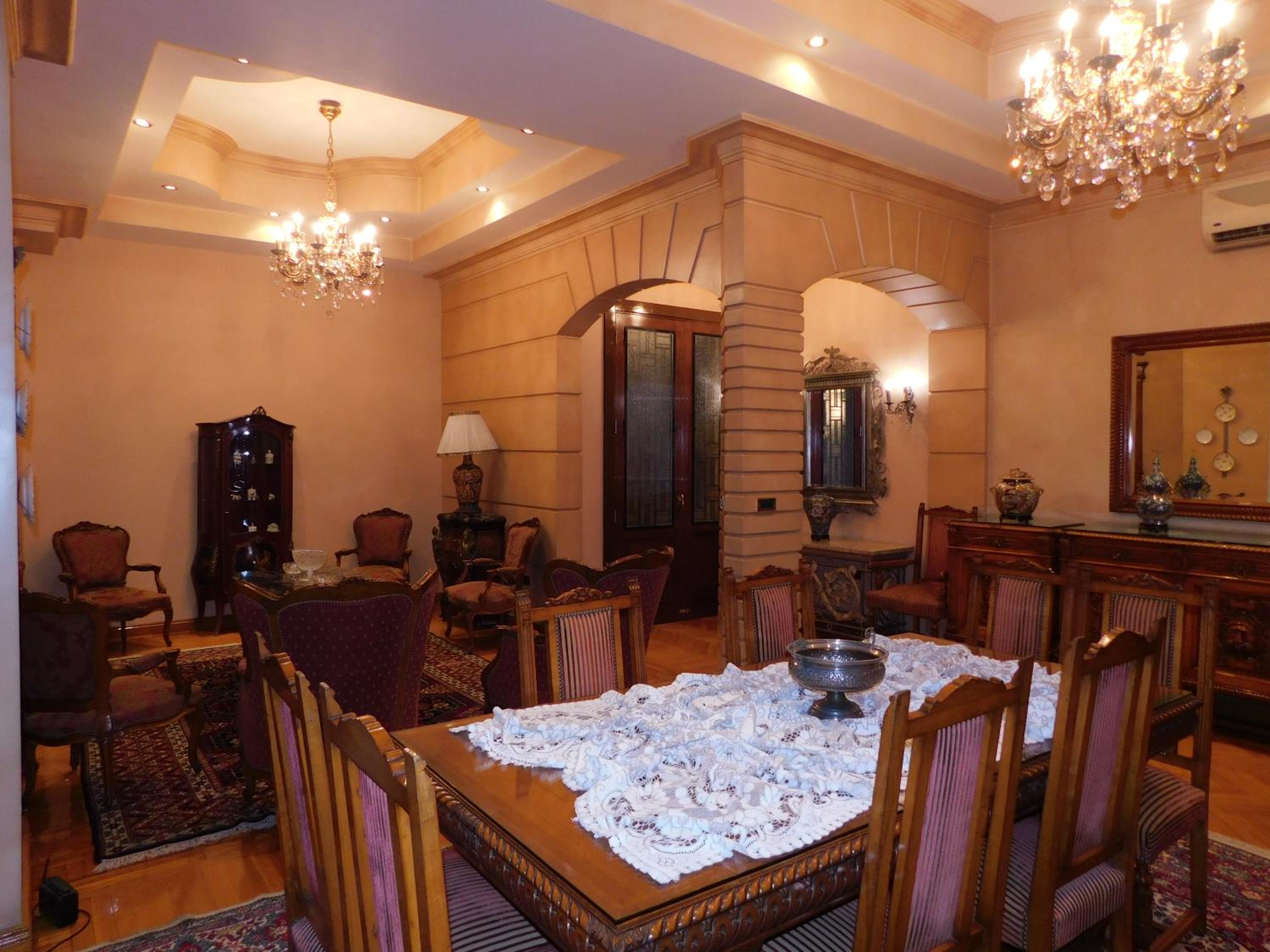 Down Town Luxury Apartment