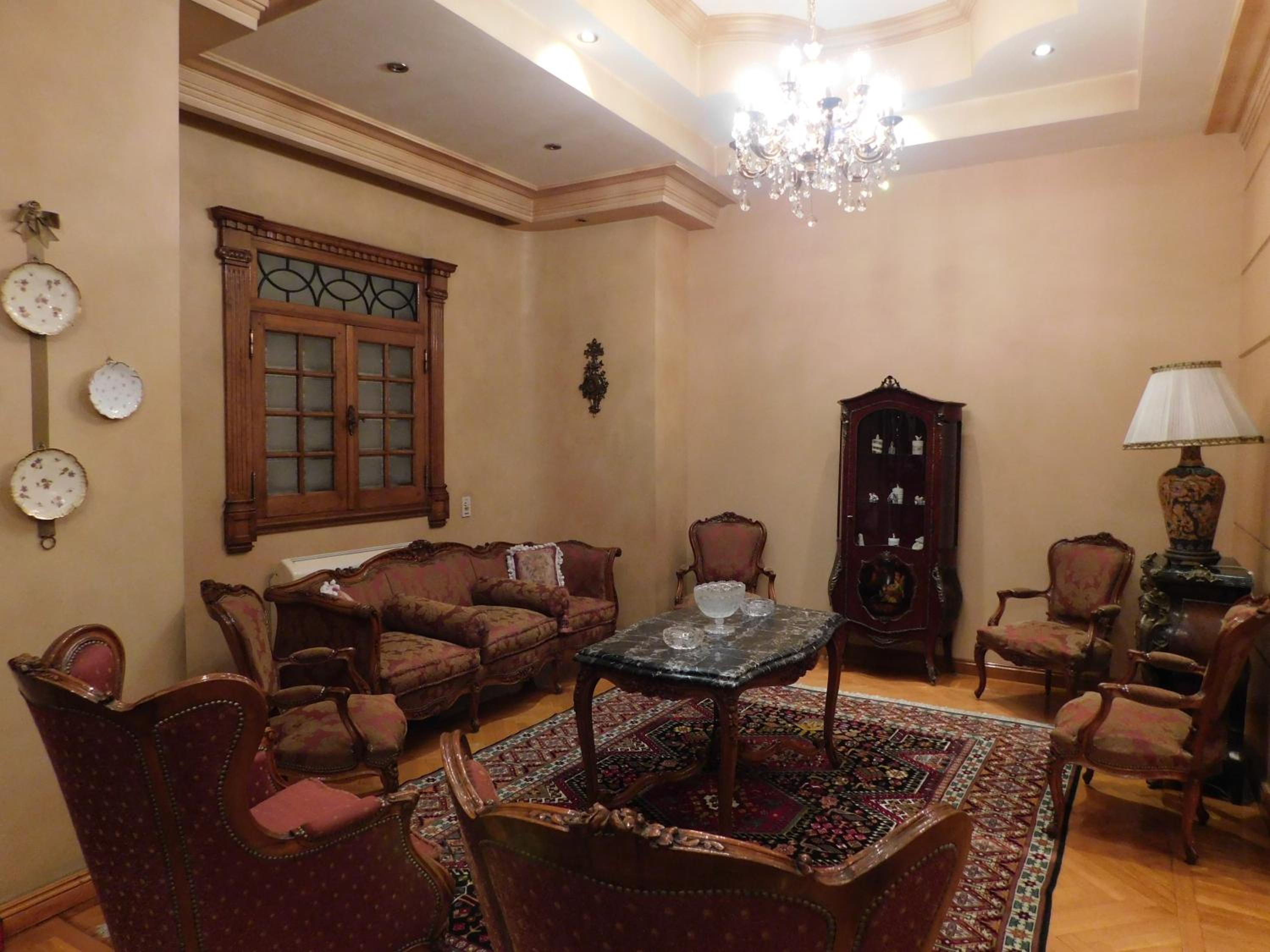 Down Town Luxury Apartment