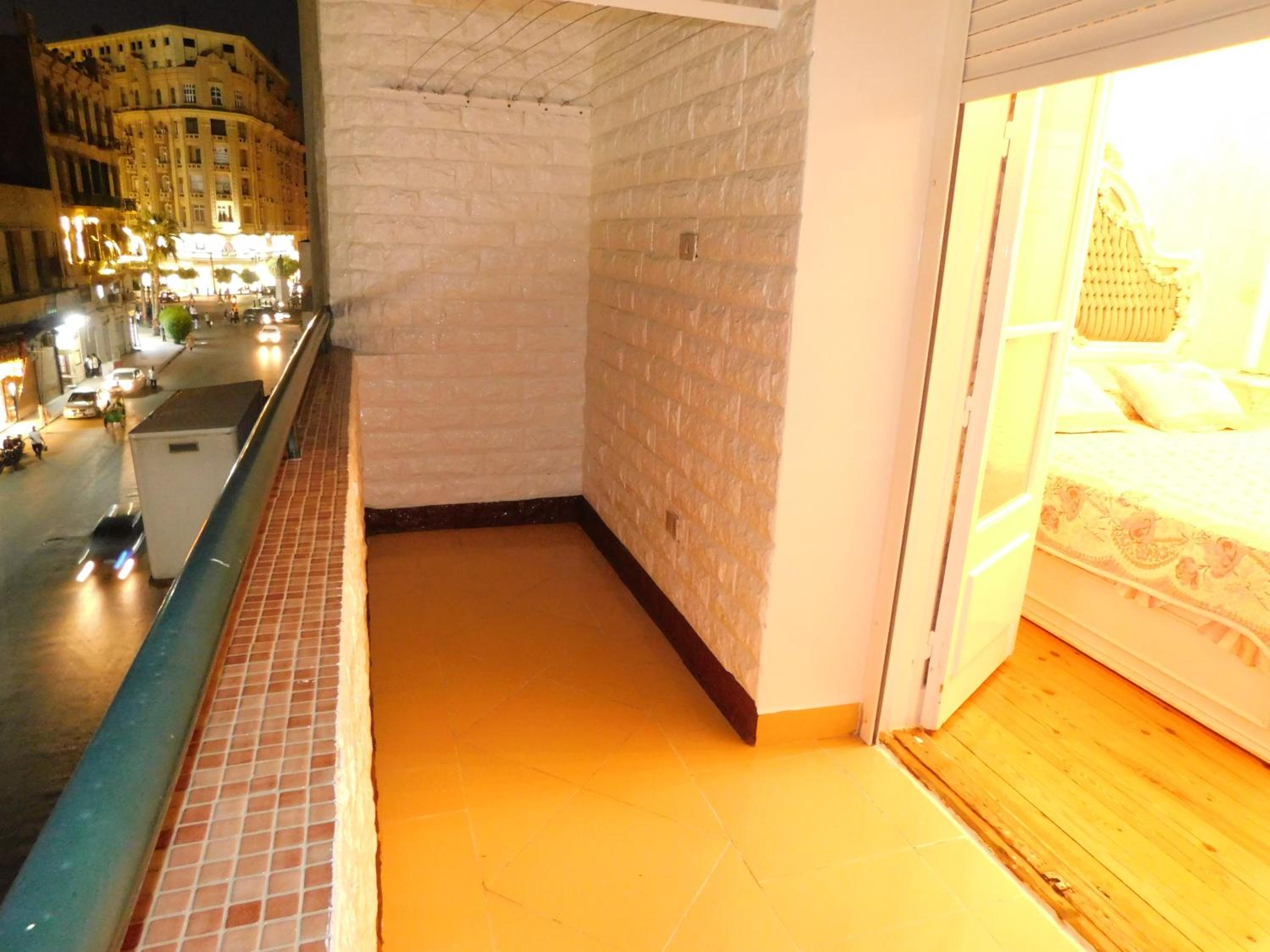 Down Town Luxury Apartment