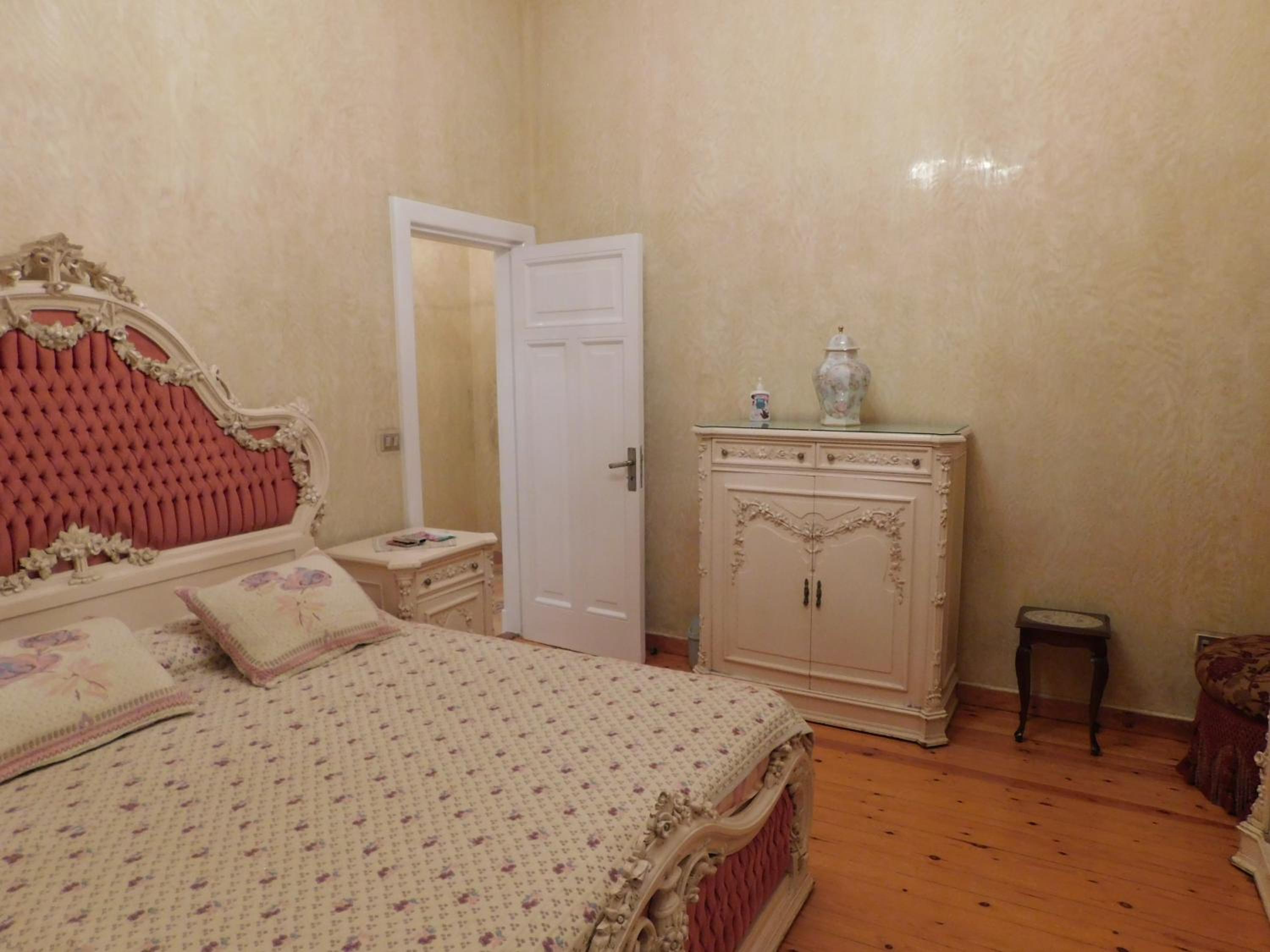 Down Town Luxury Apartment