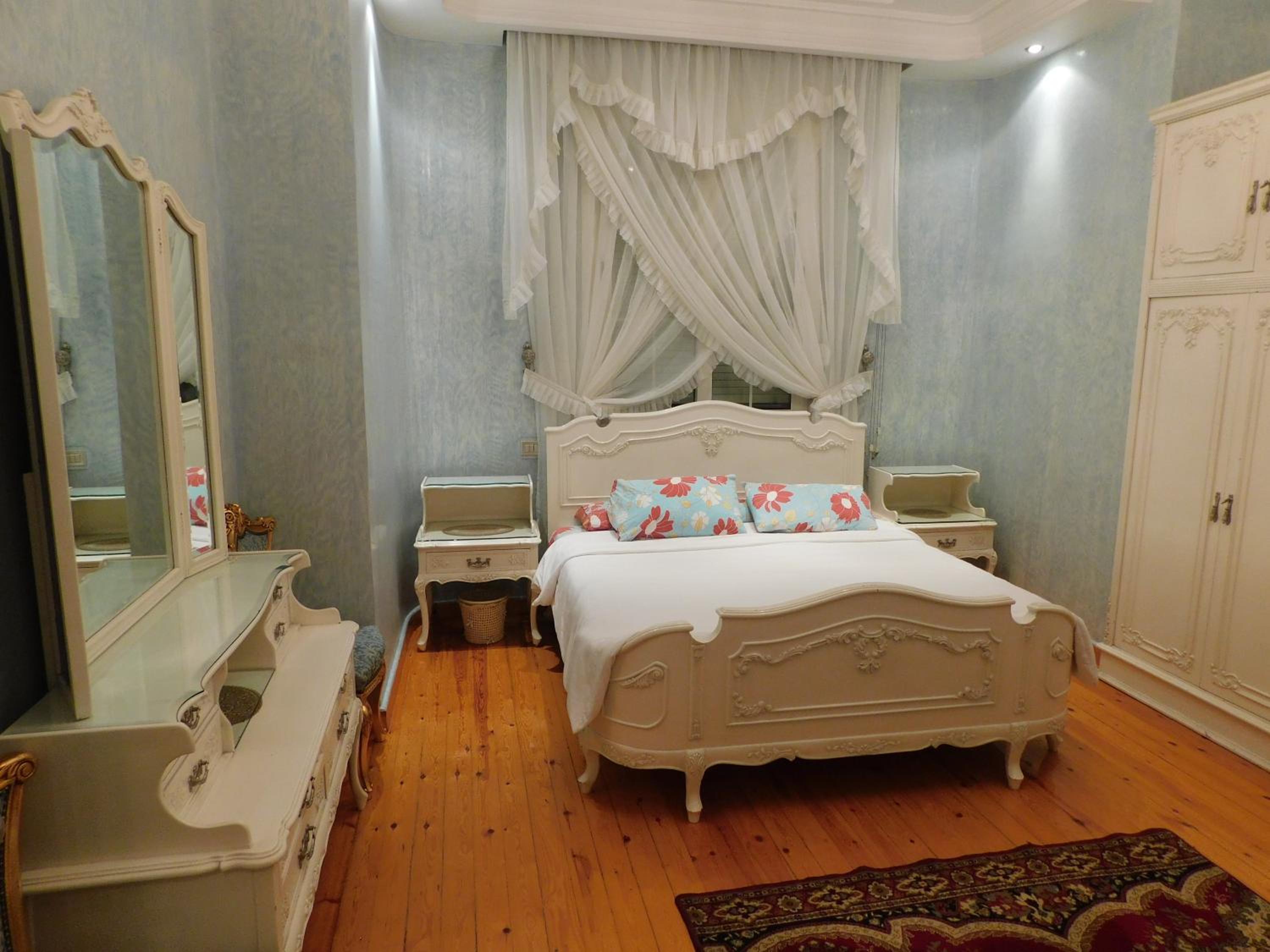 Down Town Luxury Apartment