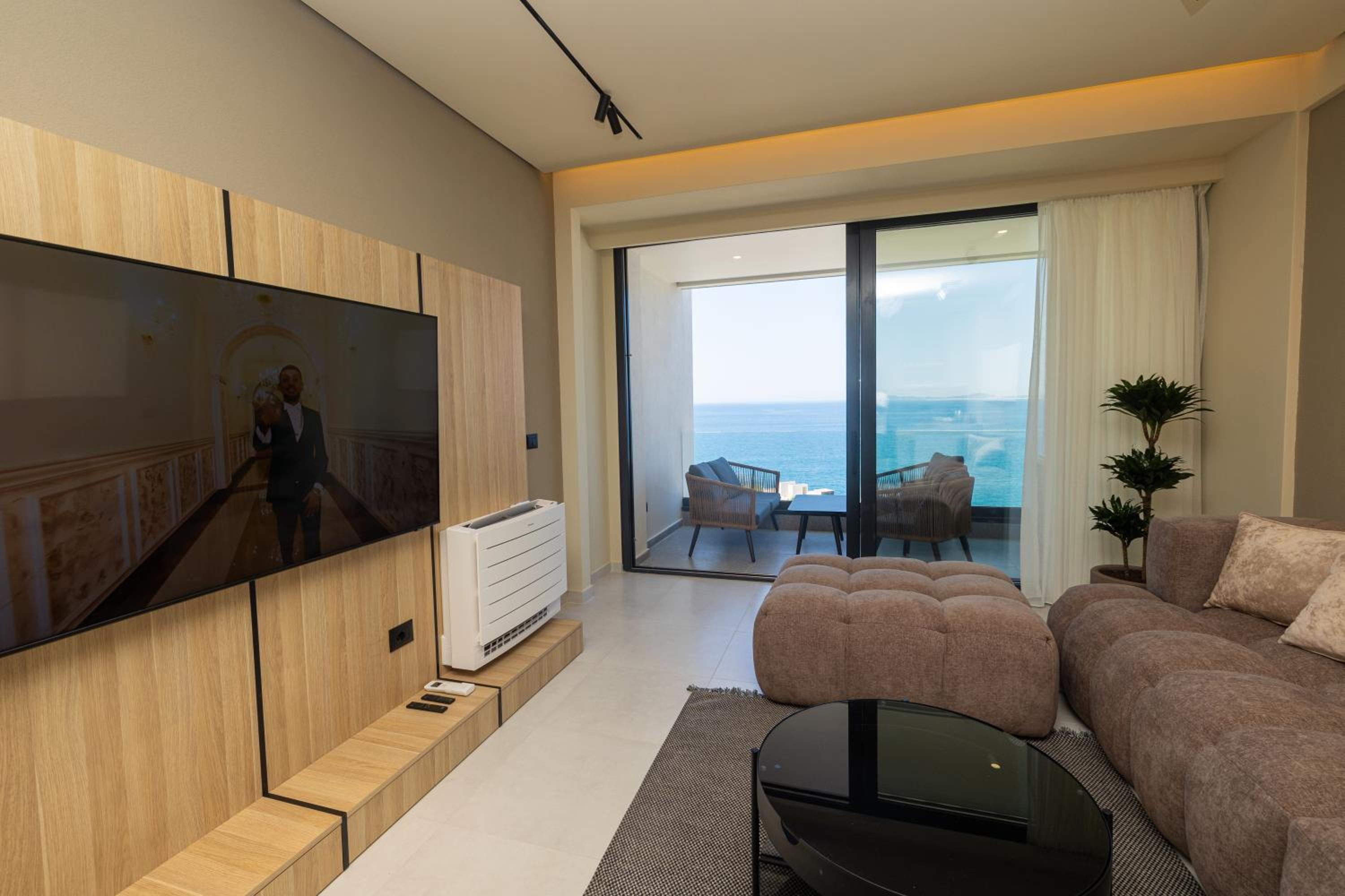 Ameli Luxury Apartment