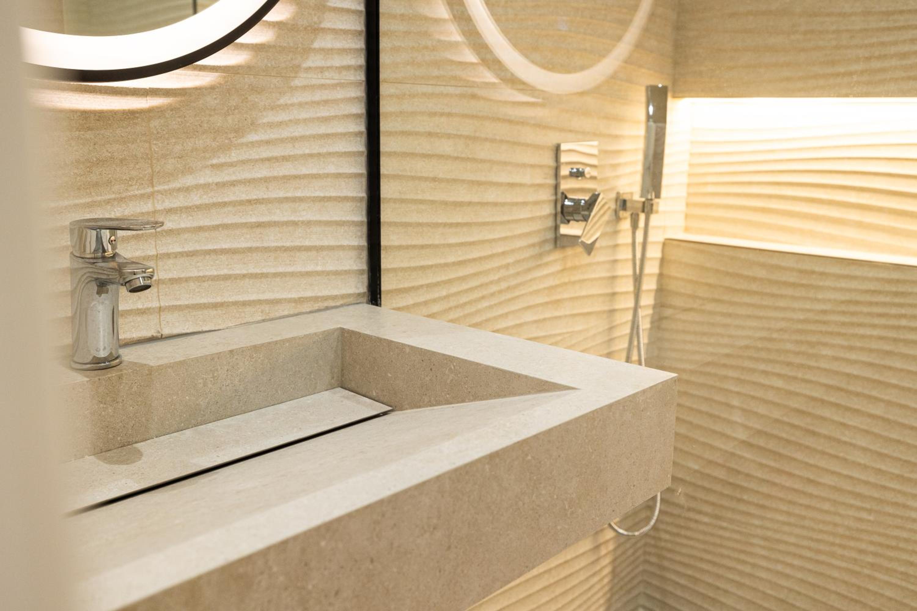 Ameli Luxury Apartment
