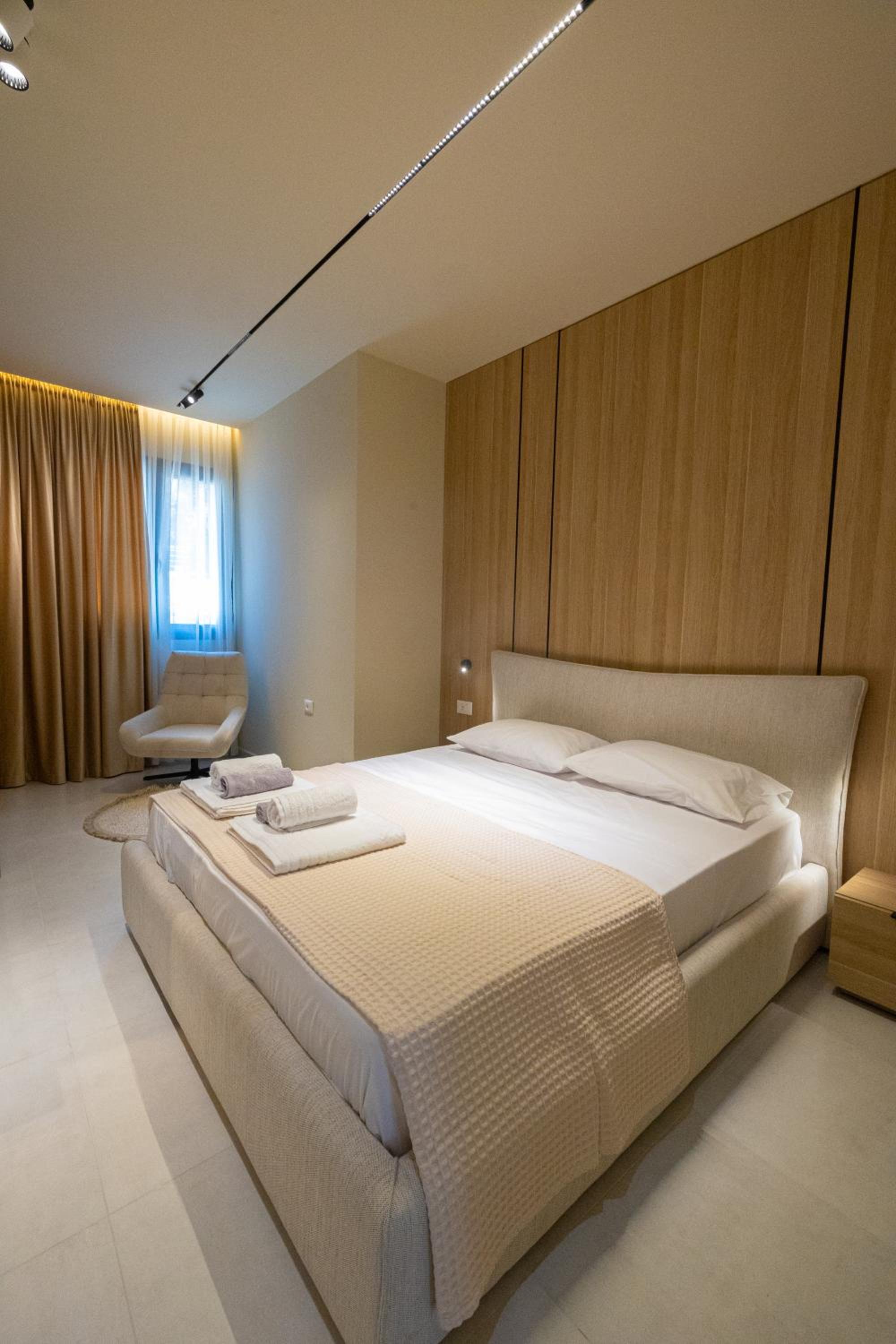 Ameli Luxury Apartment