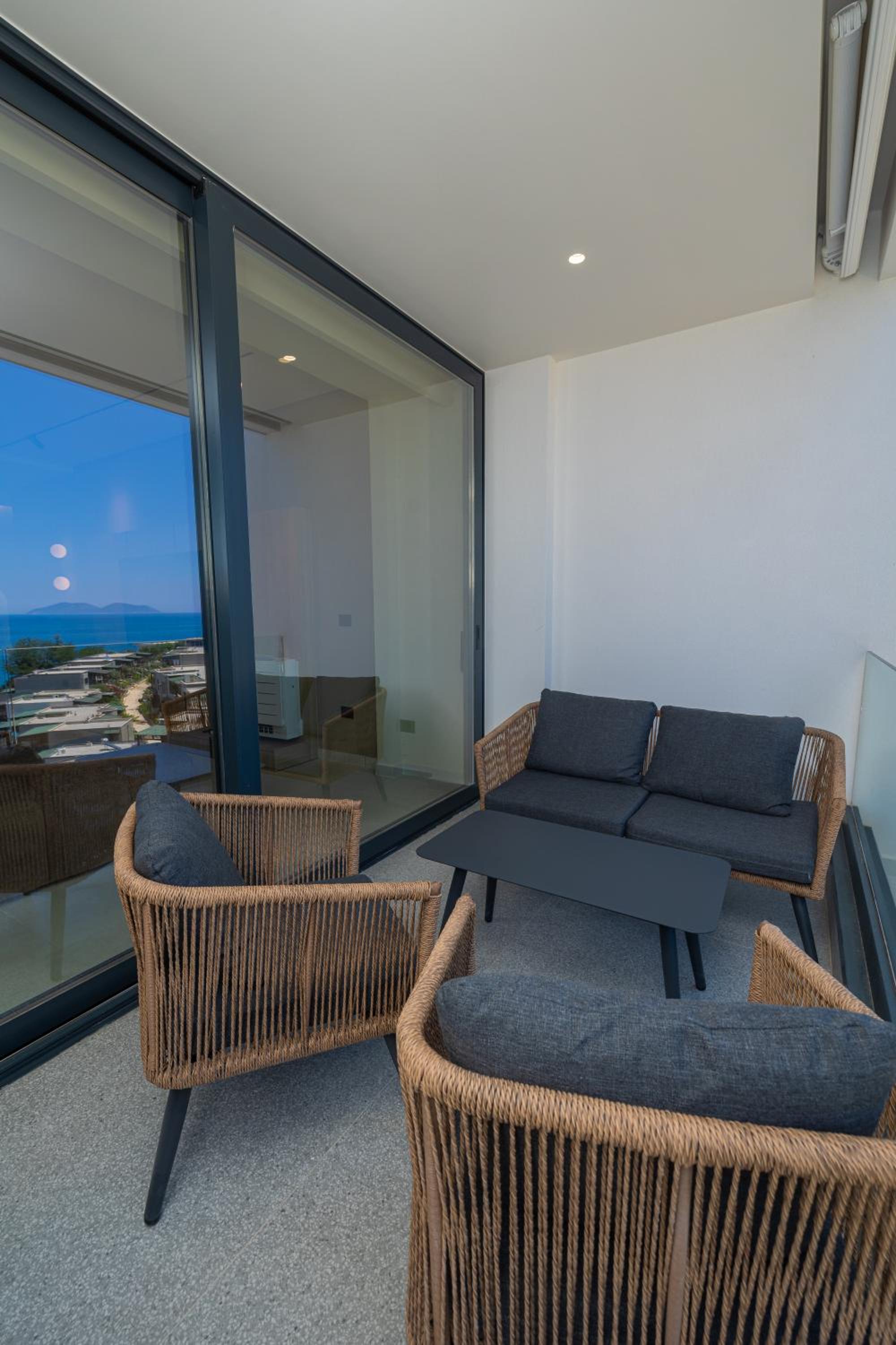 Ameli Luxury Apartment