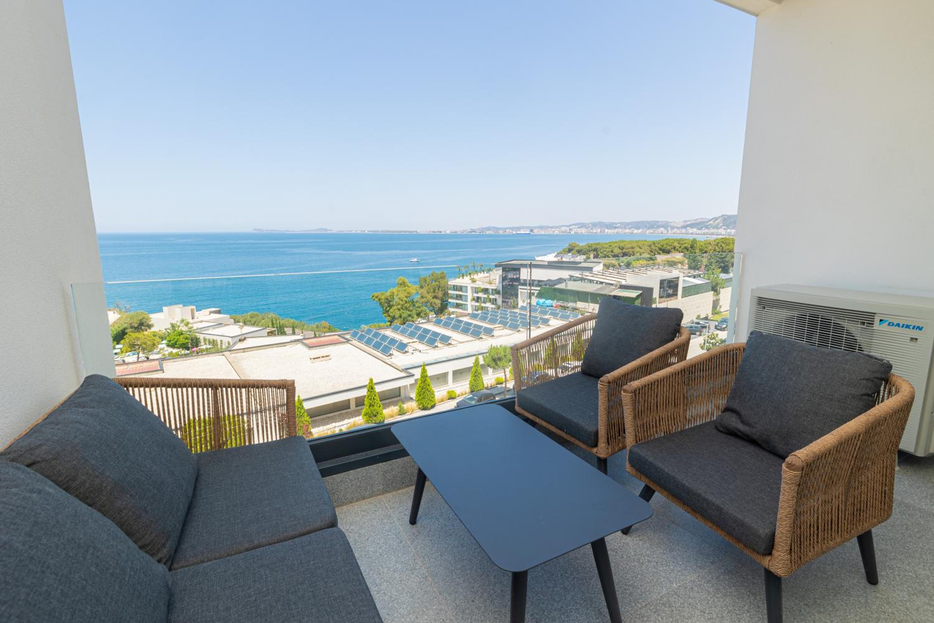 Ameli Luxury Apartment