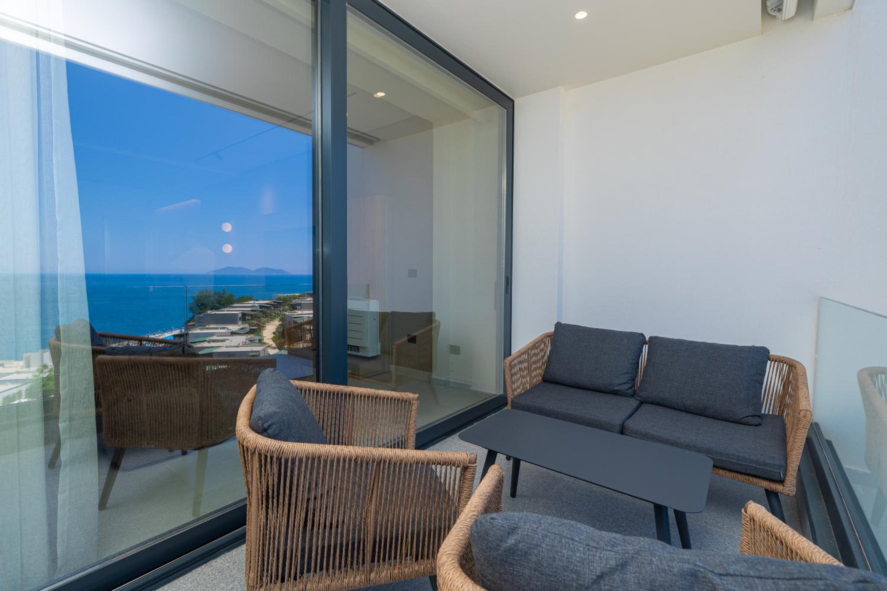 Ameli Luxury Apartment