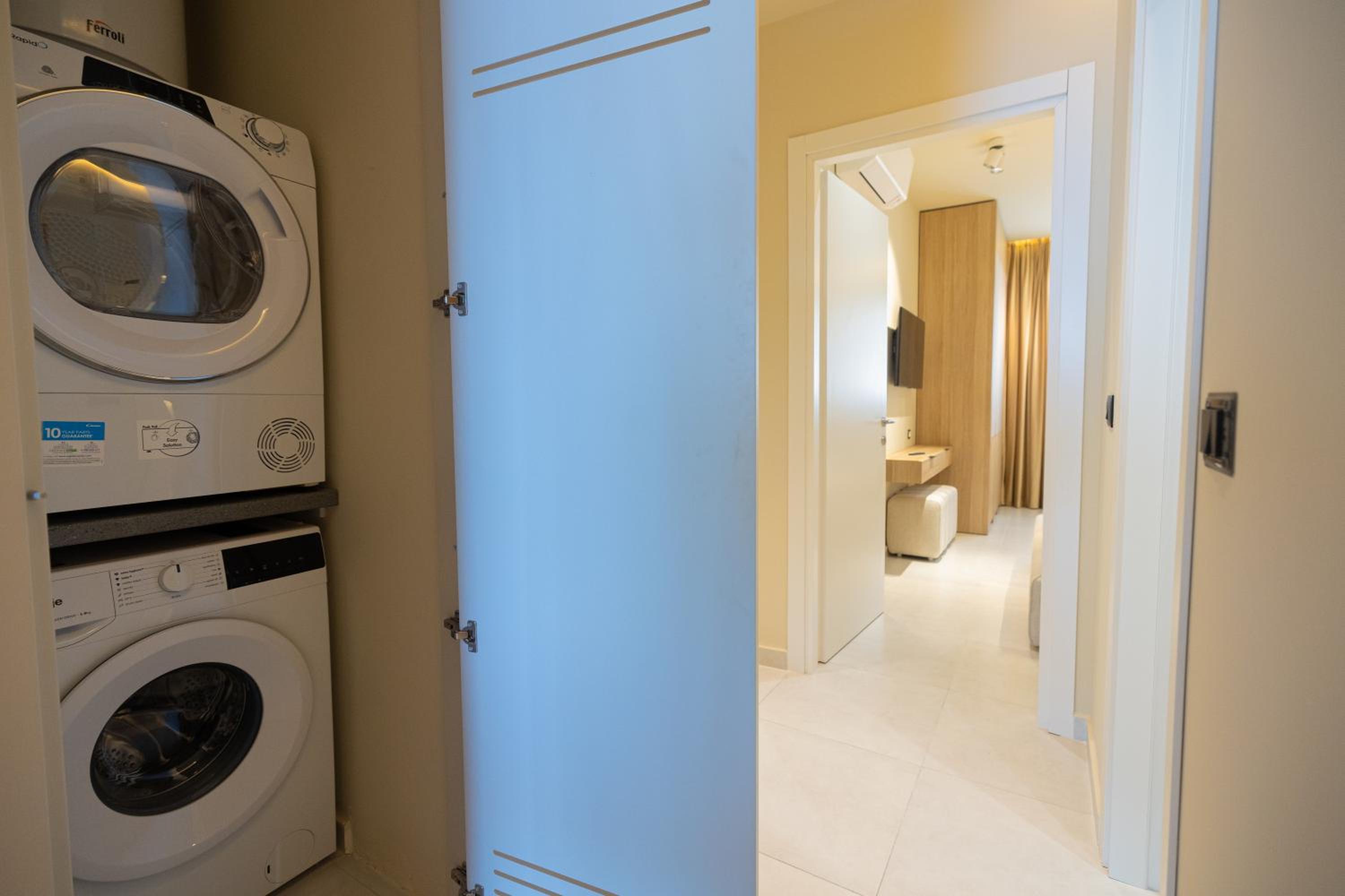 Ameli Luxury Apartment