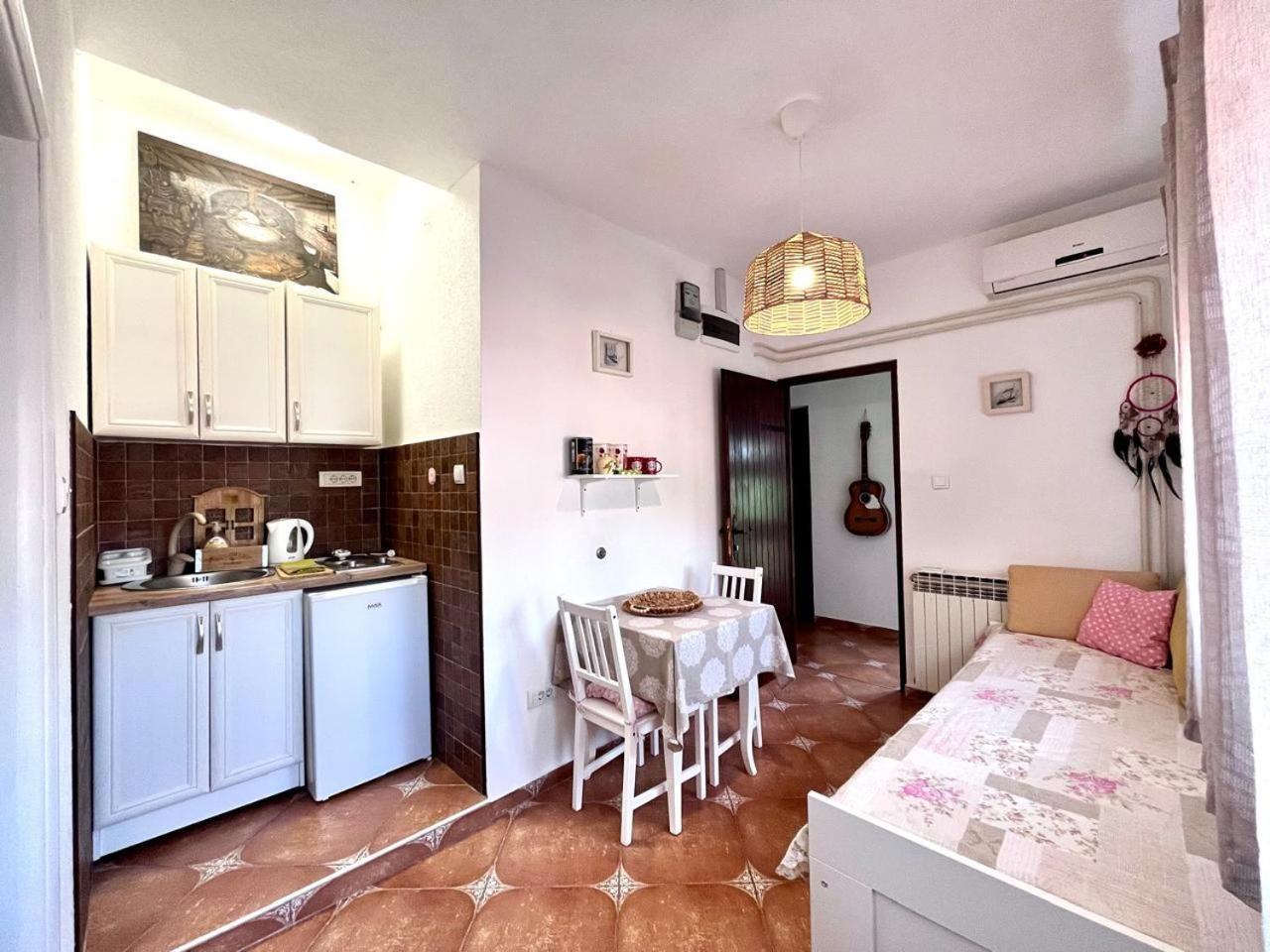 Edita Apartments