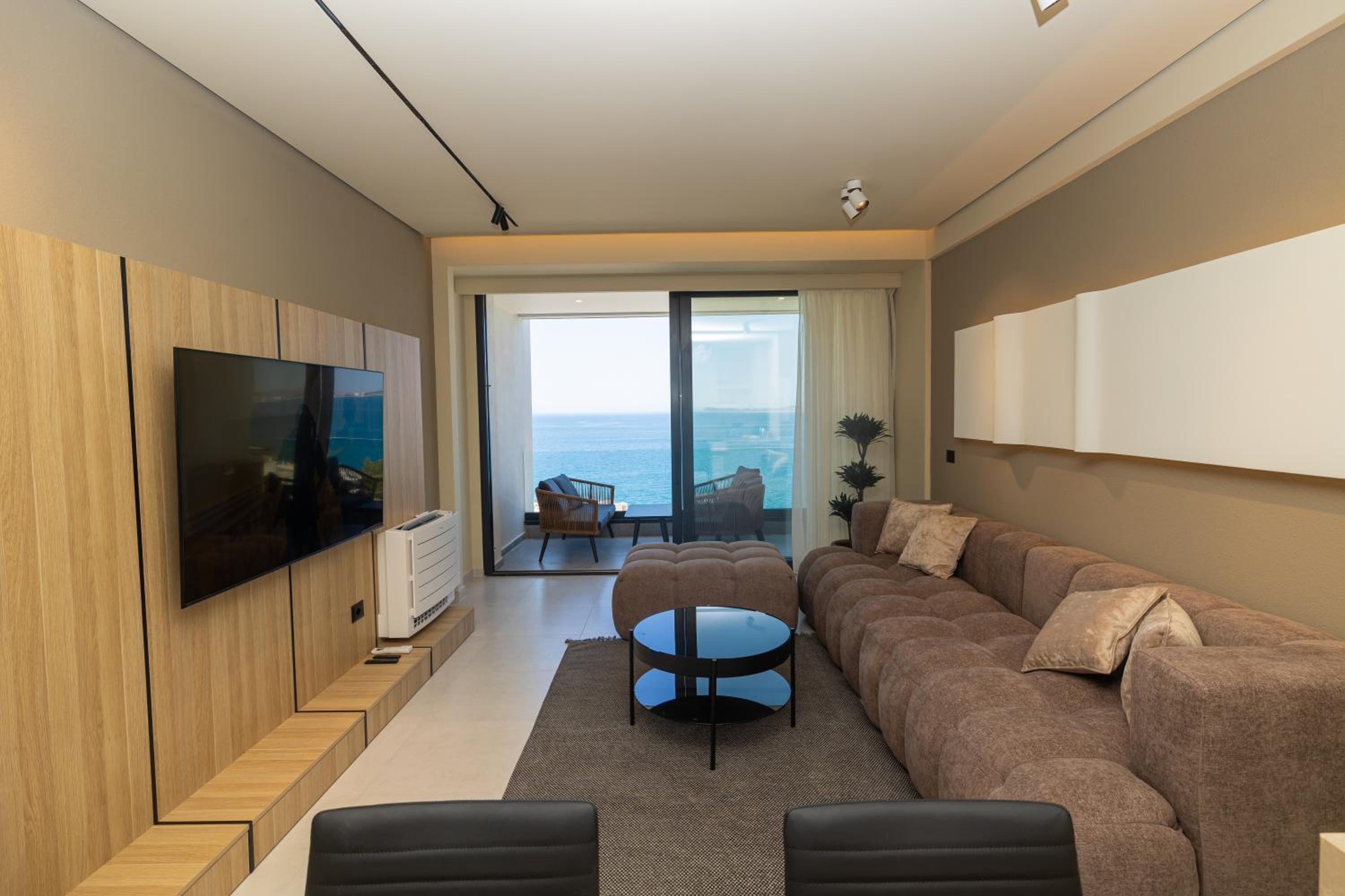 Ameli Luxury Apartment