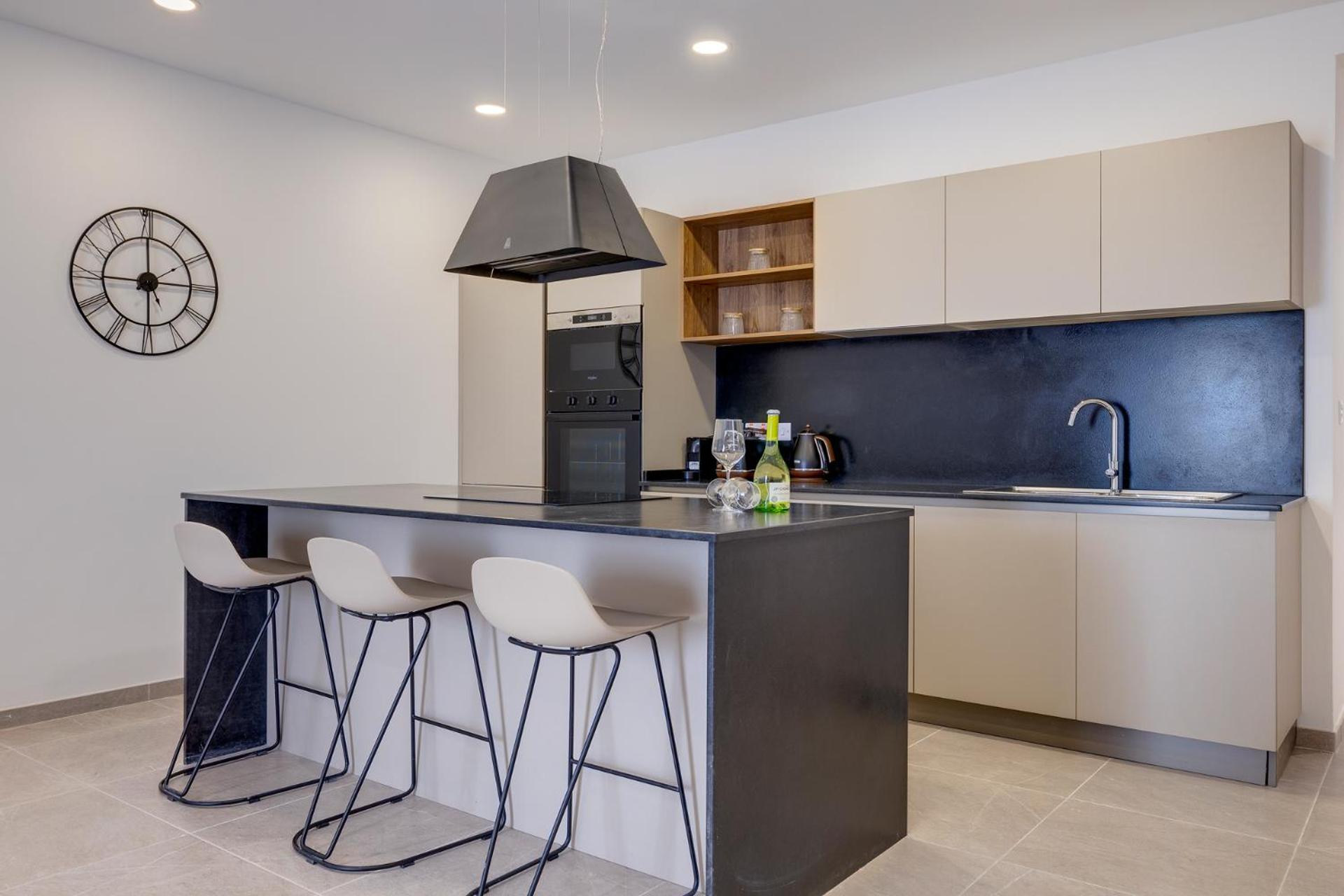 Elegant Sliema Penthouse Panoramic Terrace by Buena Vista