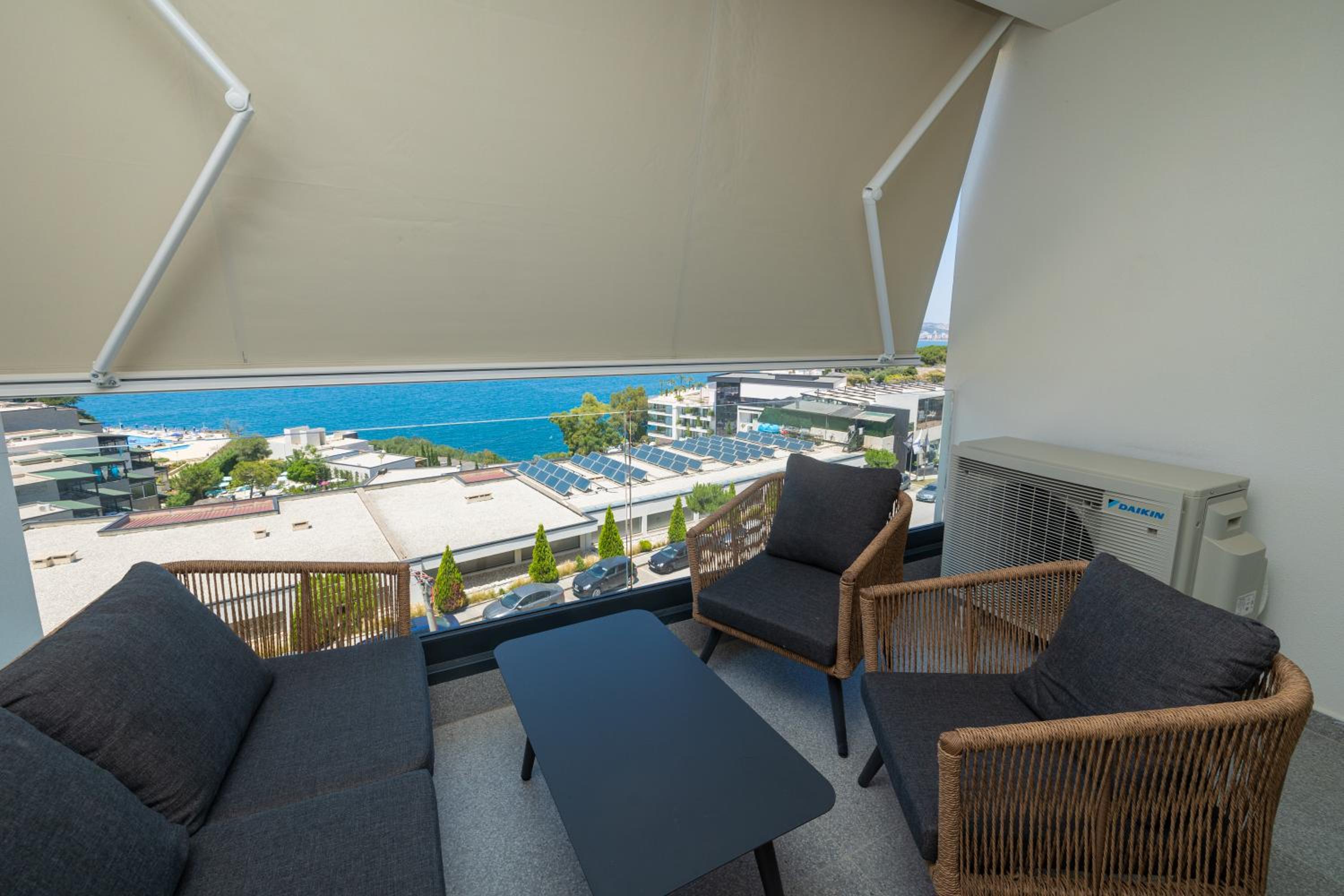 Ameli Luxury Apartment
