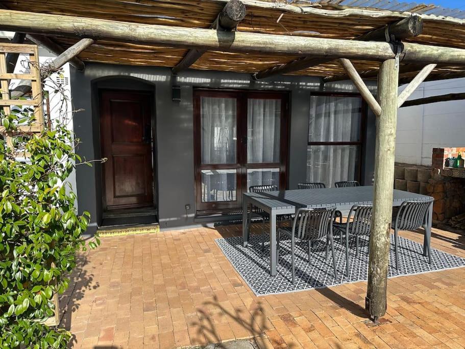 Little Paradise in Hout Bay view 4