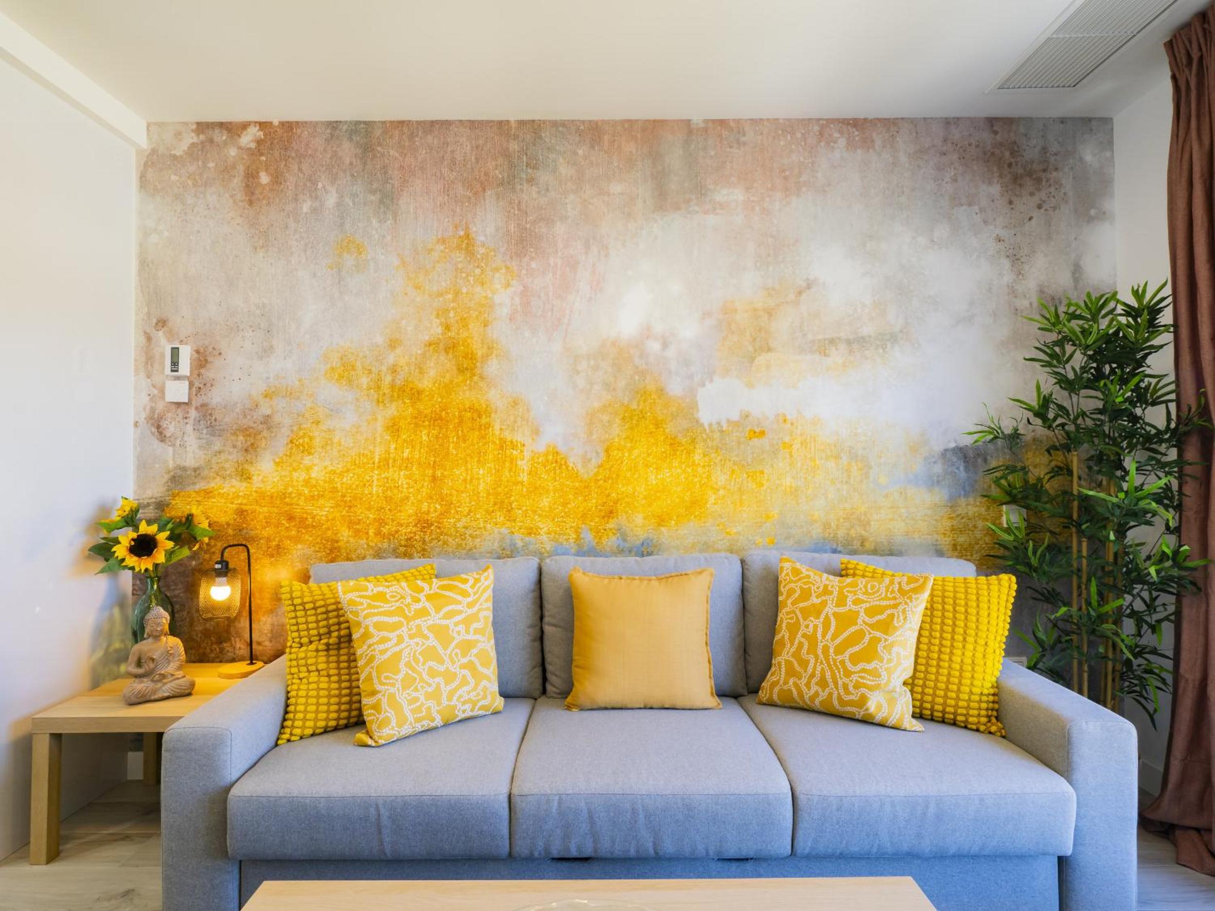 Cubo's Urban Sky Apartment East View 13