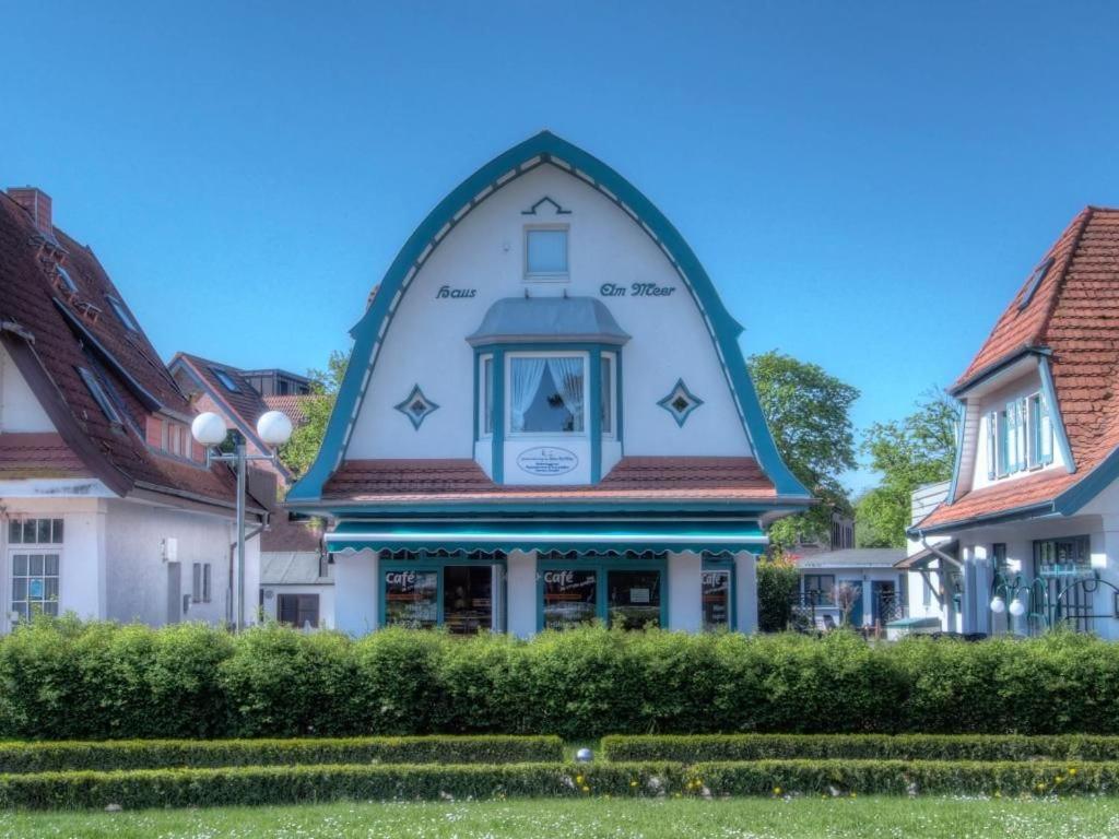 Kleines Haus am Meer