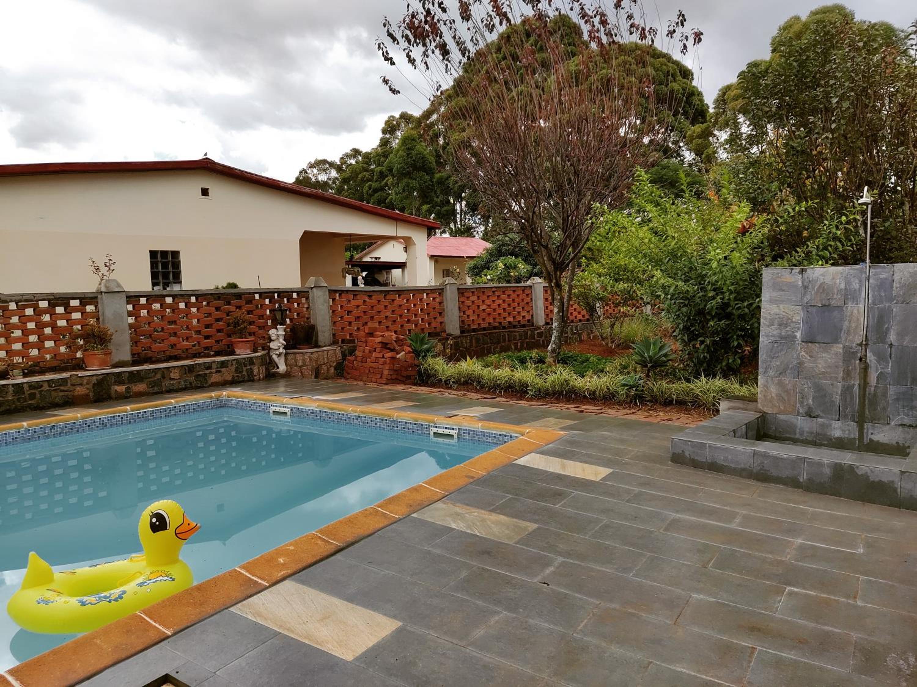 GARDEN HOLiDAY