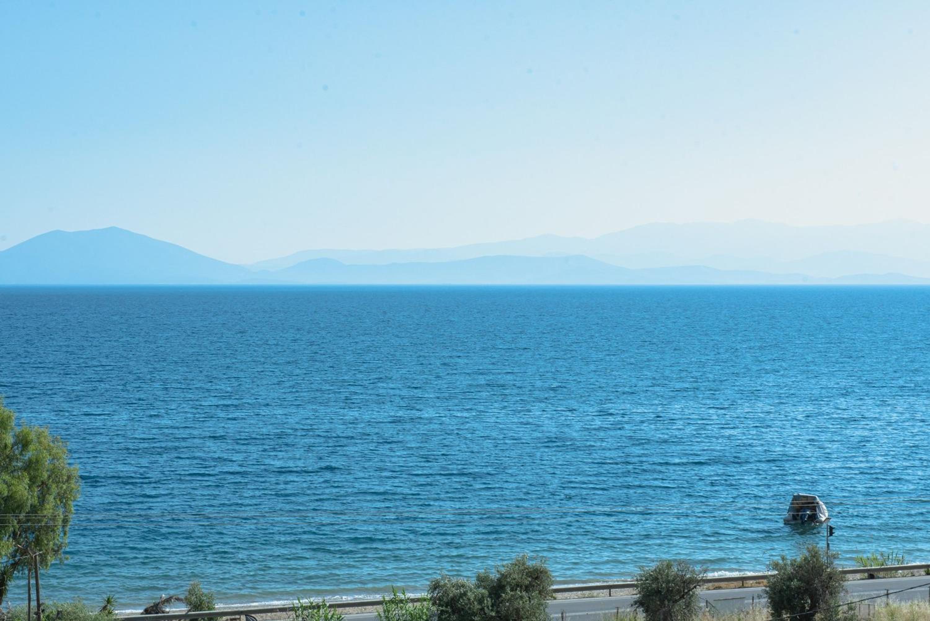 Lilly's Seaview Studio view 4