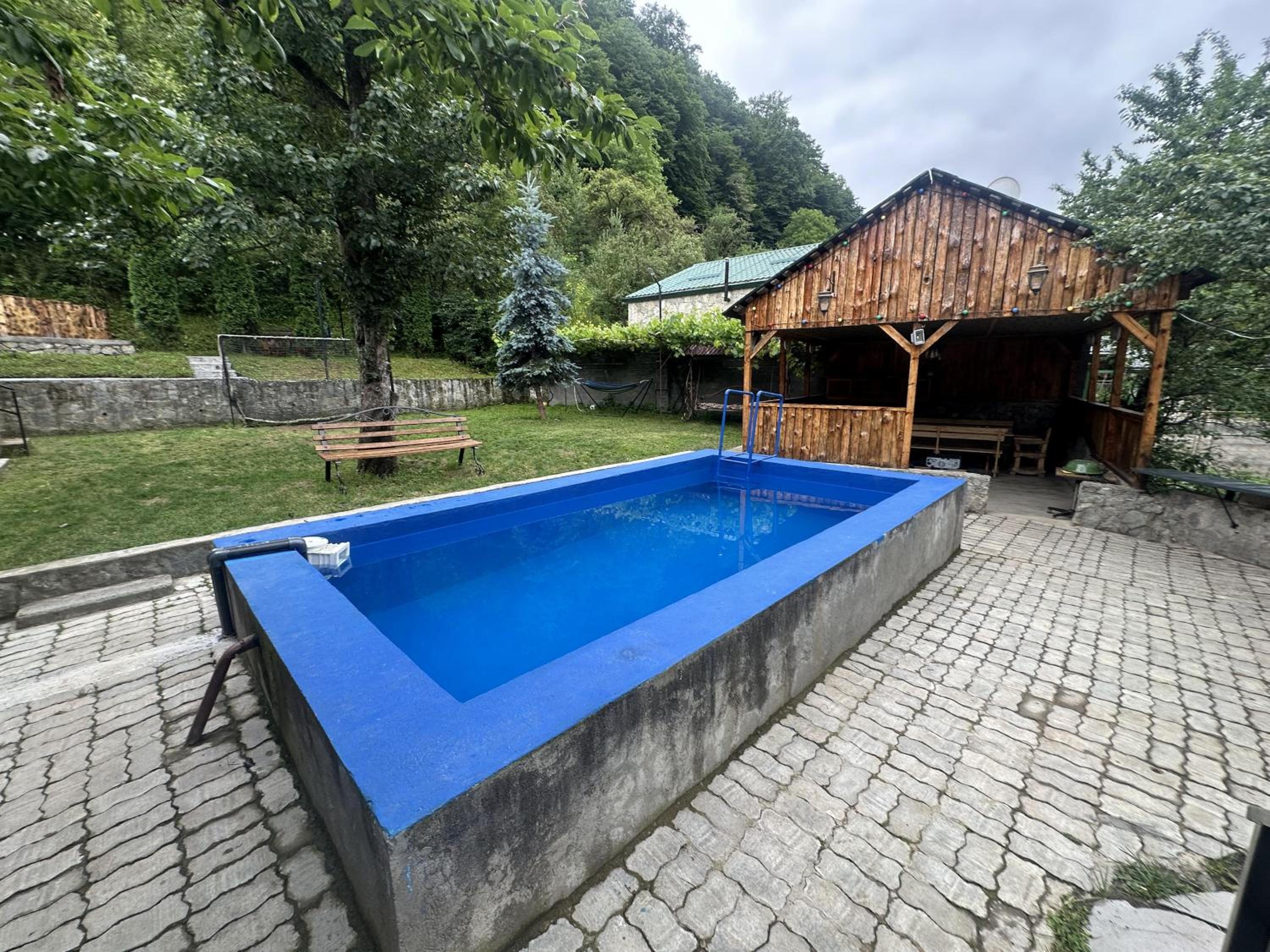 Dilijan Family House with Pool 2BD, service by Estate EVN