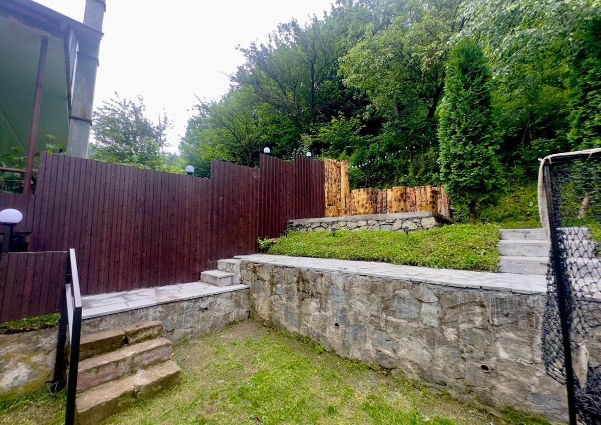 Dilijan Family House with Pool 2BD, service by Estate EVN