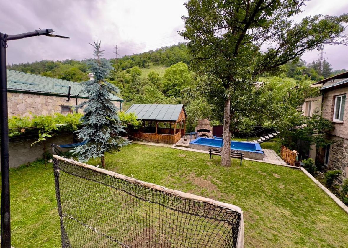 Dilijan Family House with Pool 2BD, service by Estate EVN
