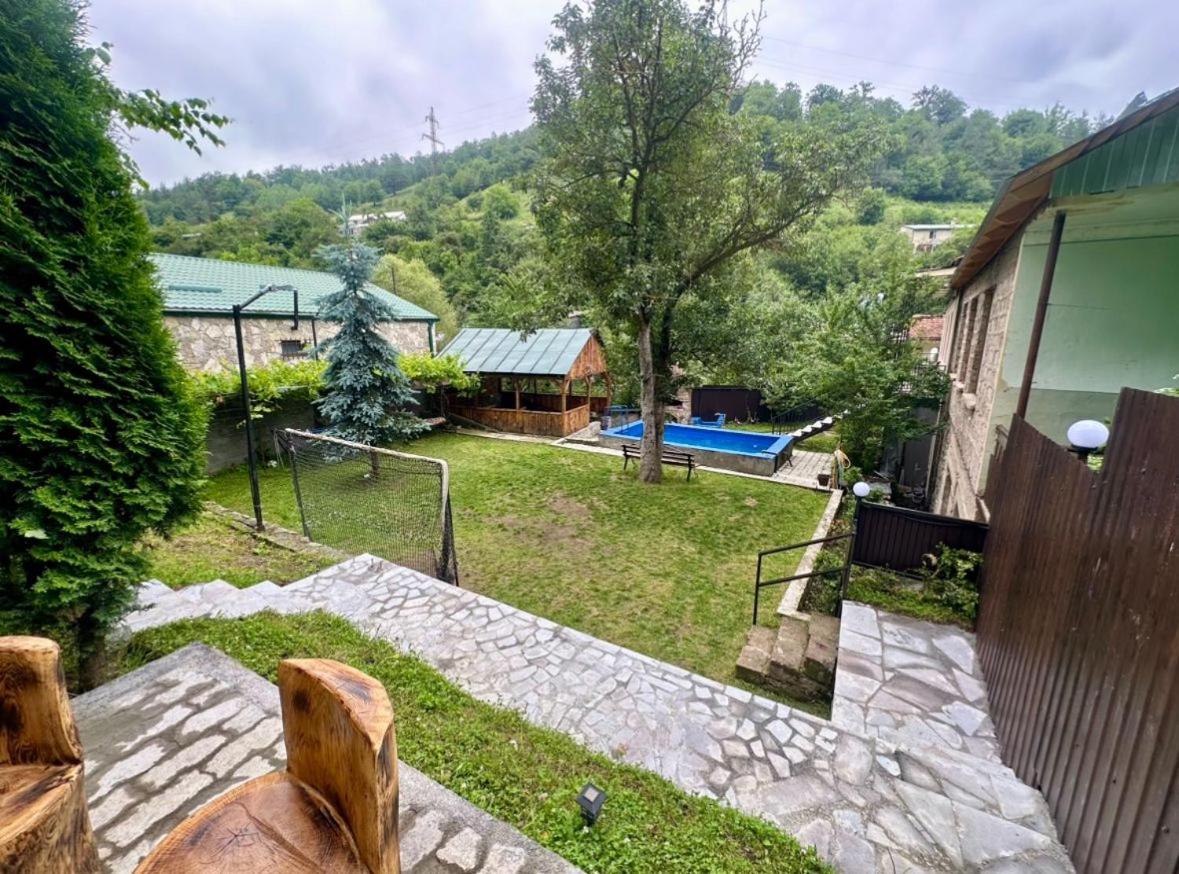 Dilijan Family House with Pool 2BD, service by Estate EVN