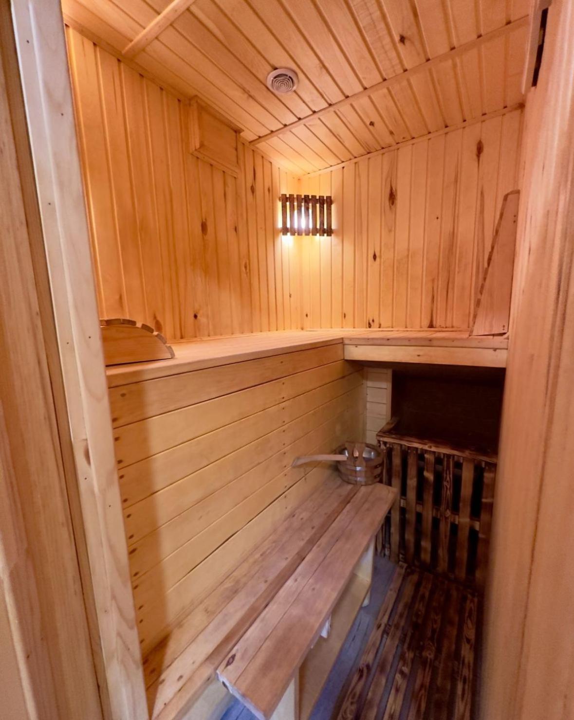 Dilijan Family House with Pool 2BD, service by Estate EVN