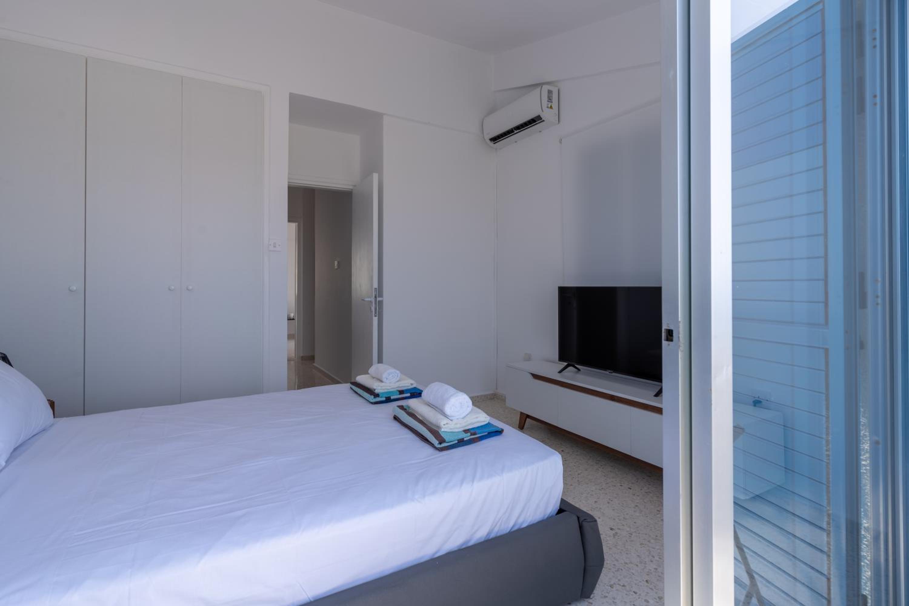Seaview Serenity - A 2 bedroom Townhouse in Paphos