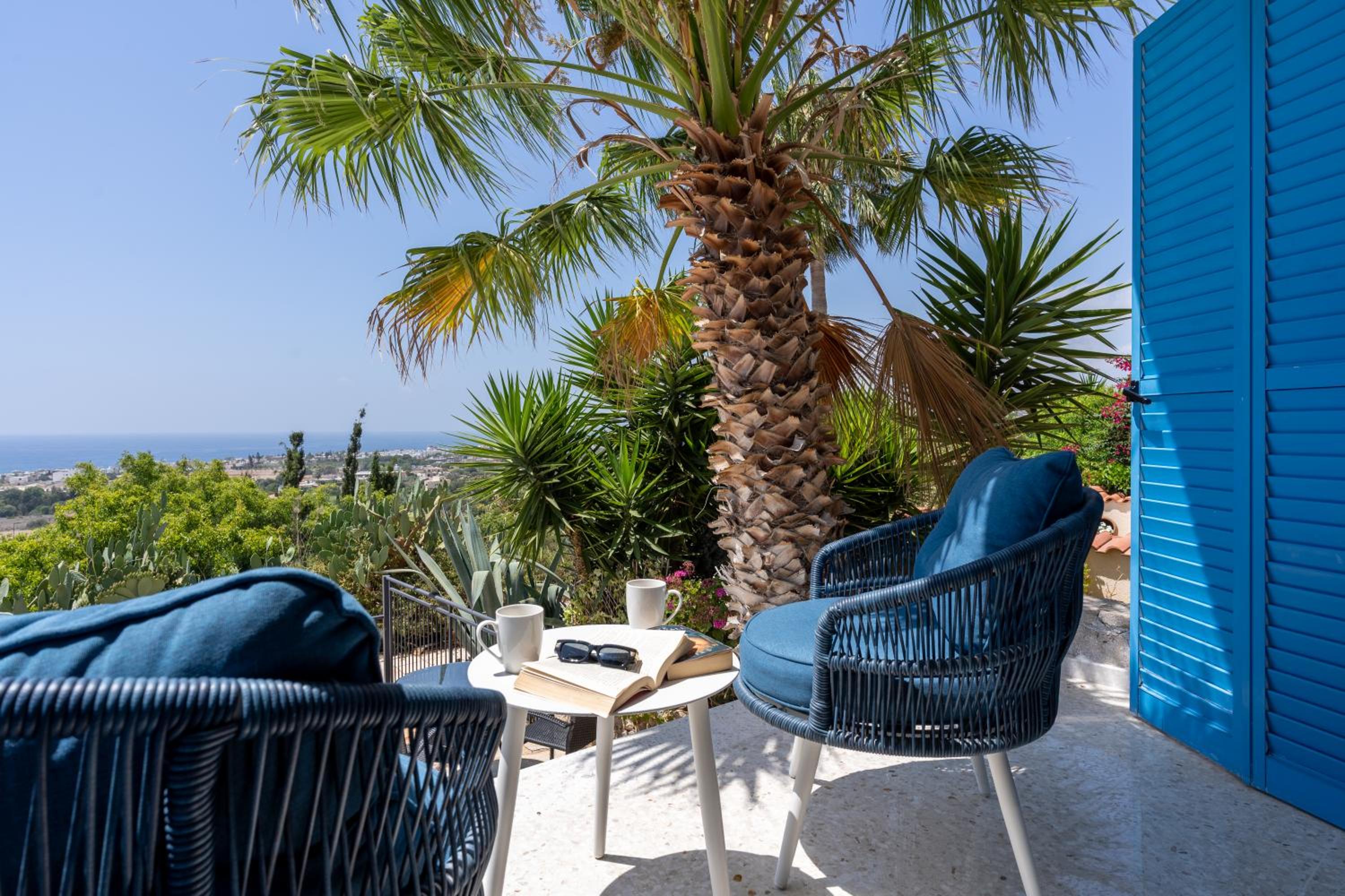 Seaview Serenity - A 2 bedroom Townhouse in Paphos