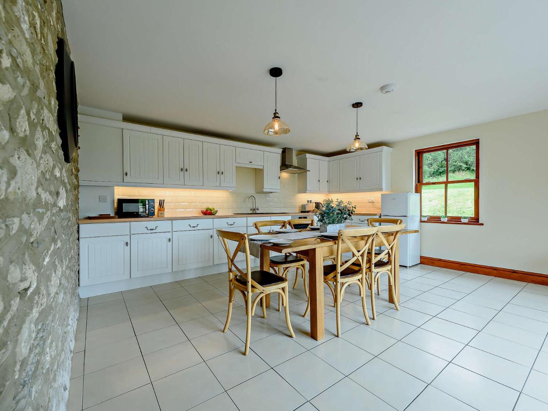 3 Bed in Bancyffordd LLWYD view 5