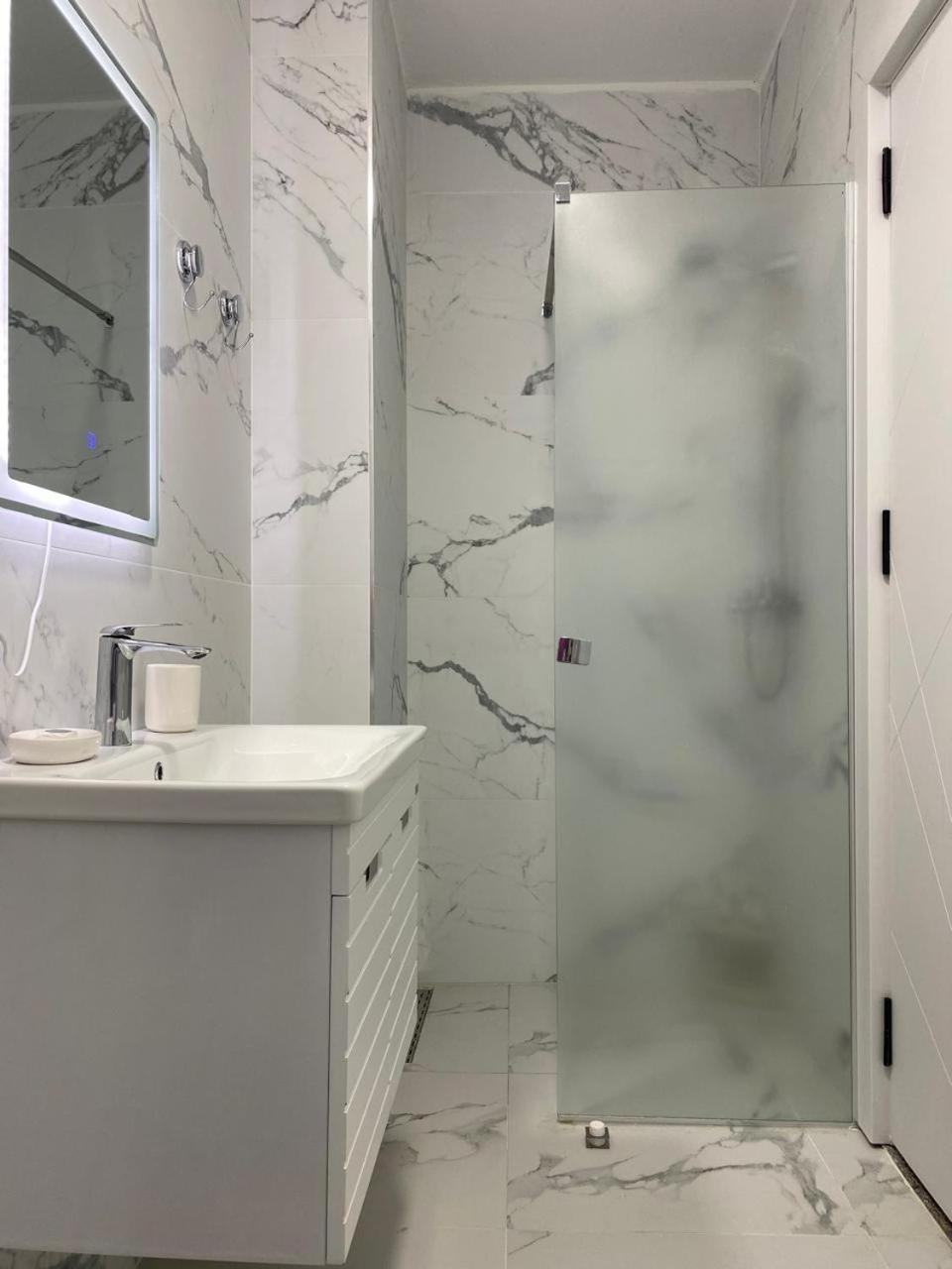 Flow Apartment 2Br