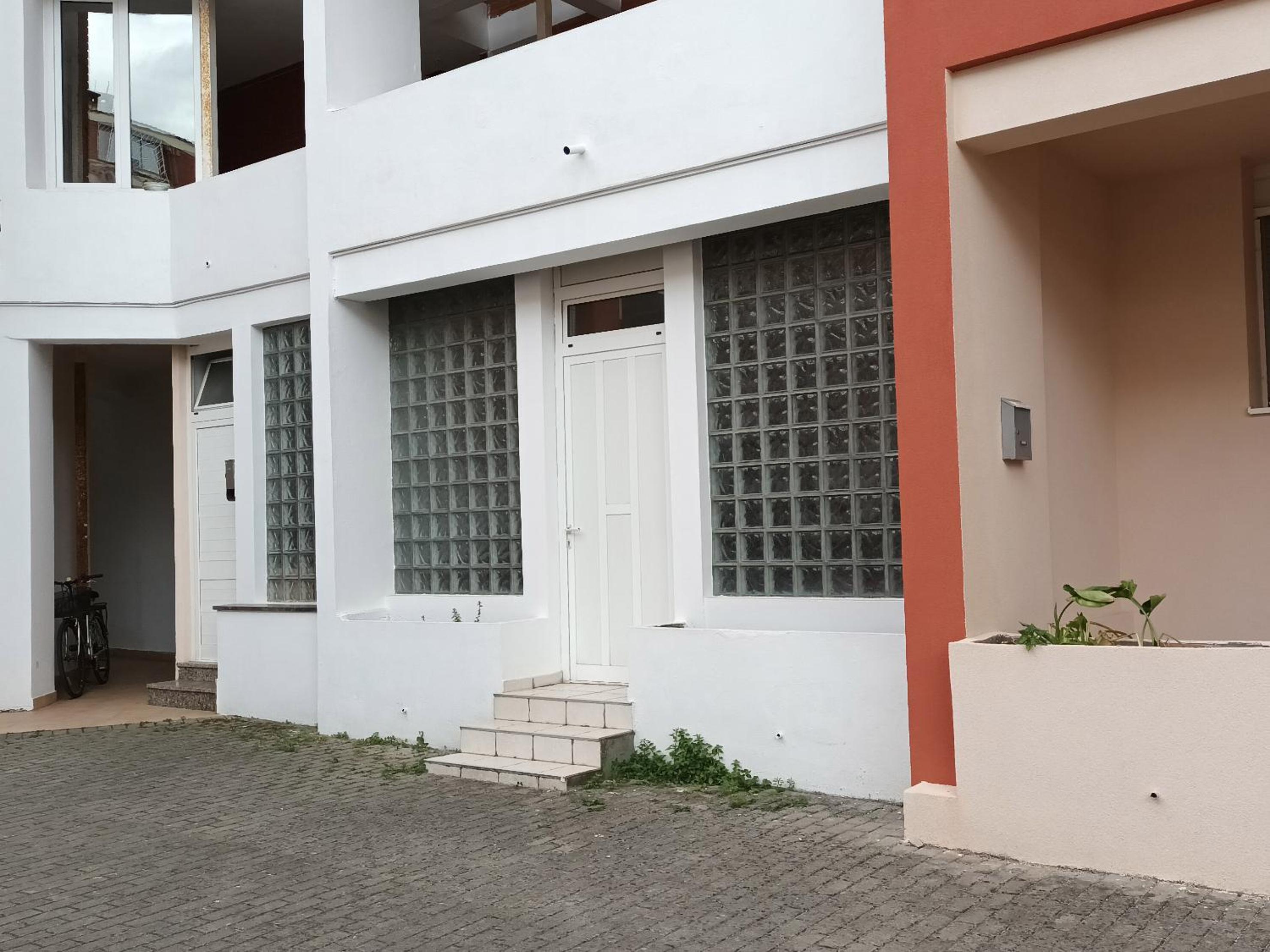 Zadar apartment O - private entrance, sunny terrace view 2