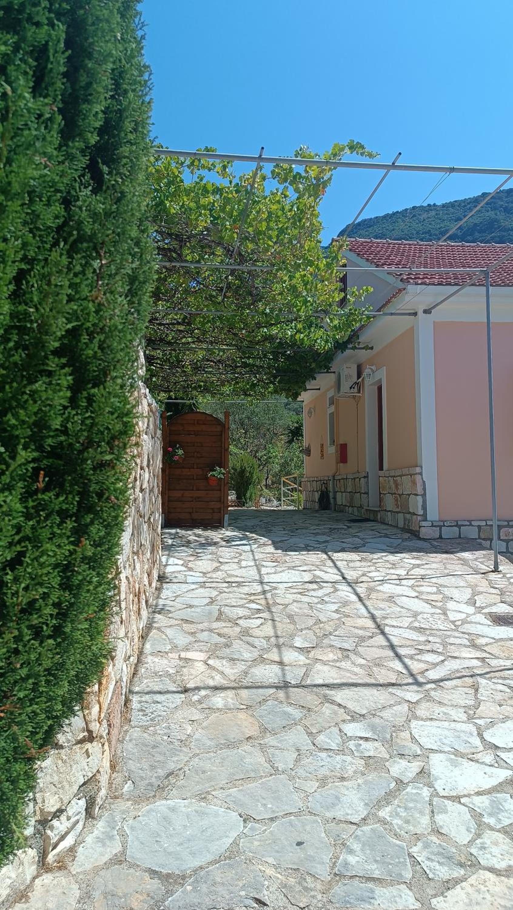 IthakiHouse II