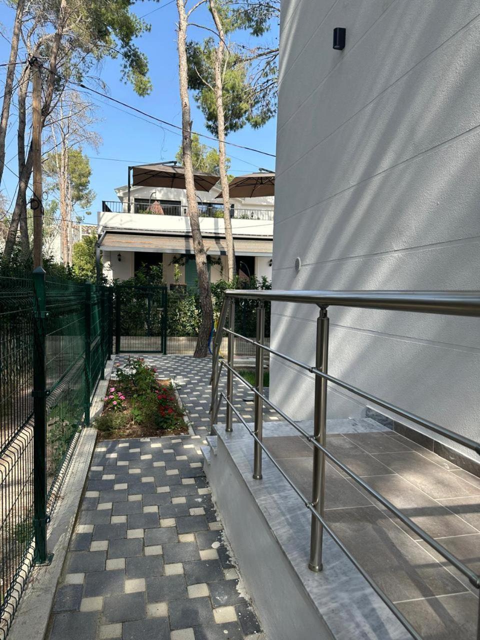 Beautiful Villa in Golem