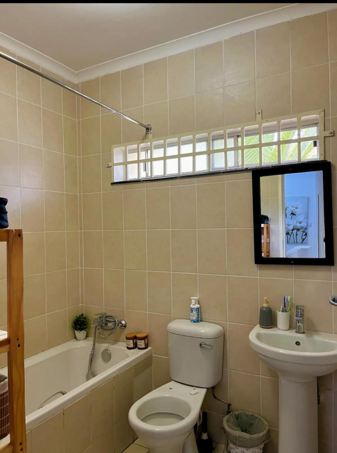 Double Story 1 Bed